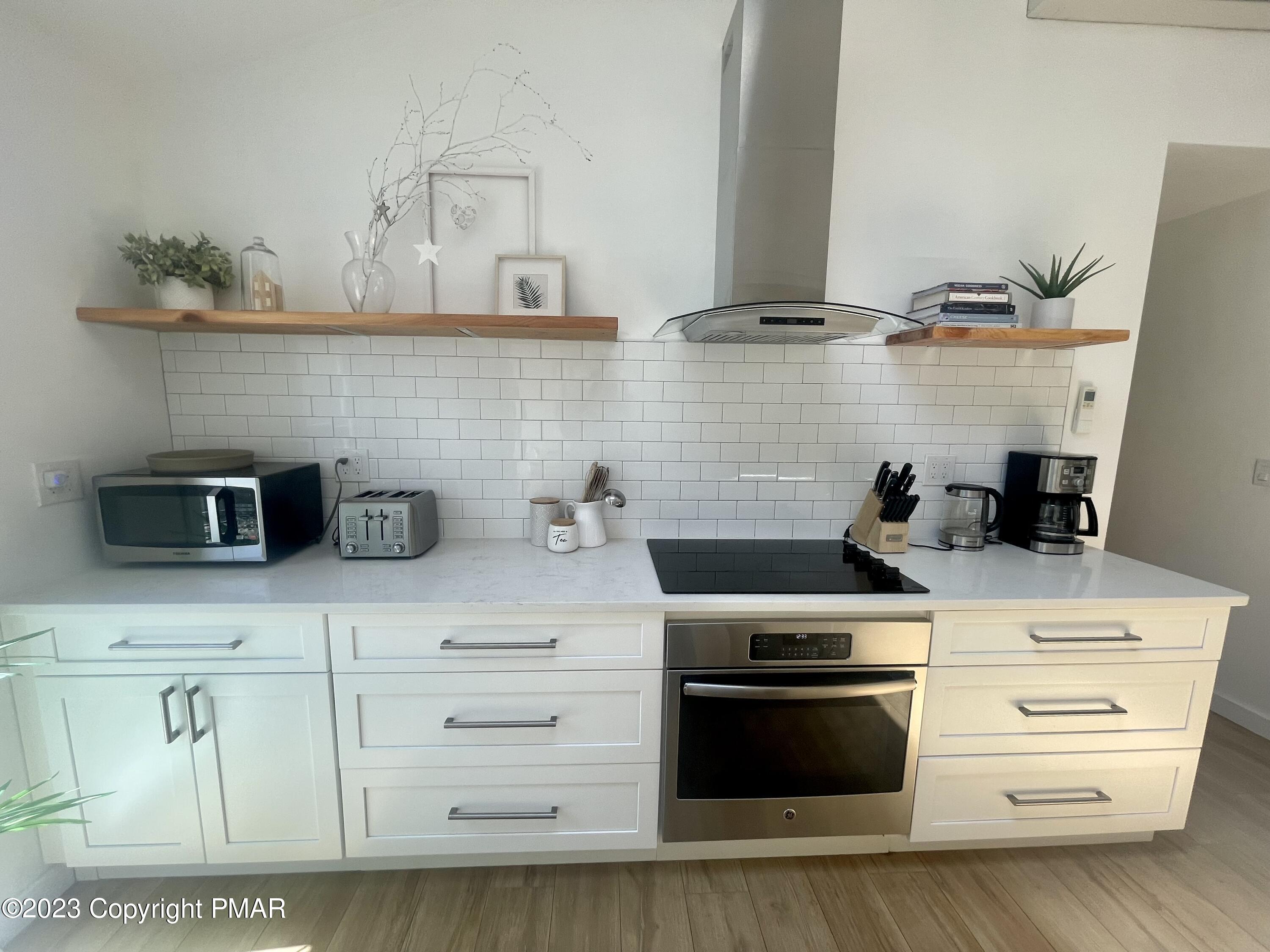 3138 Route 715 Route