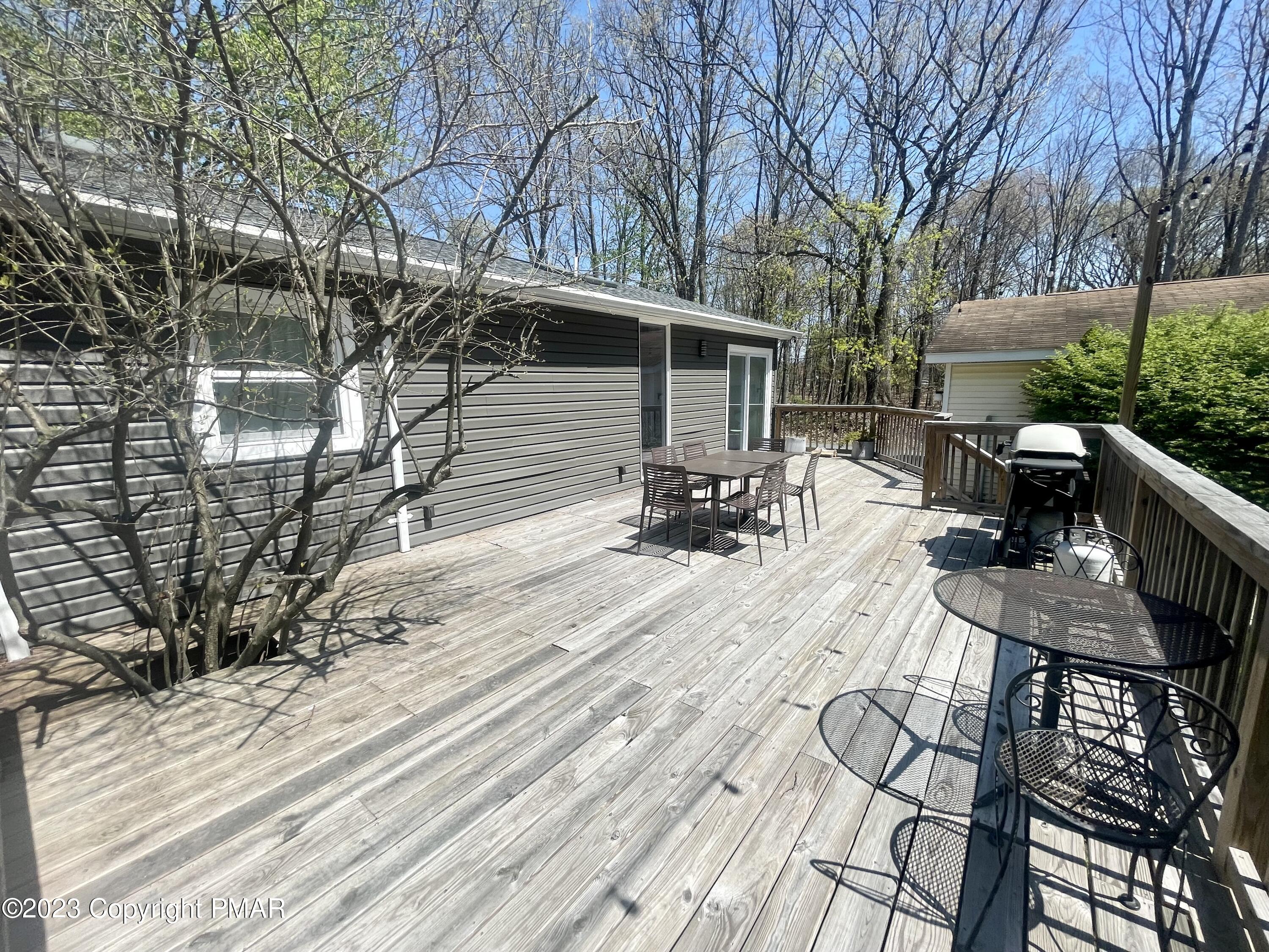 3138 Route 715 Route