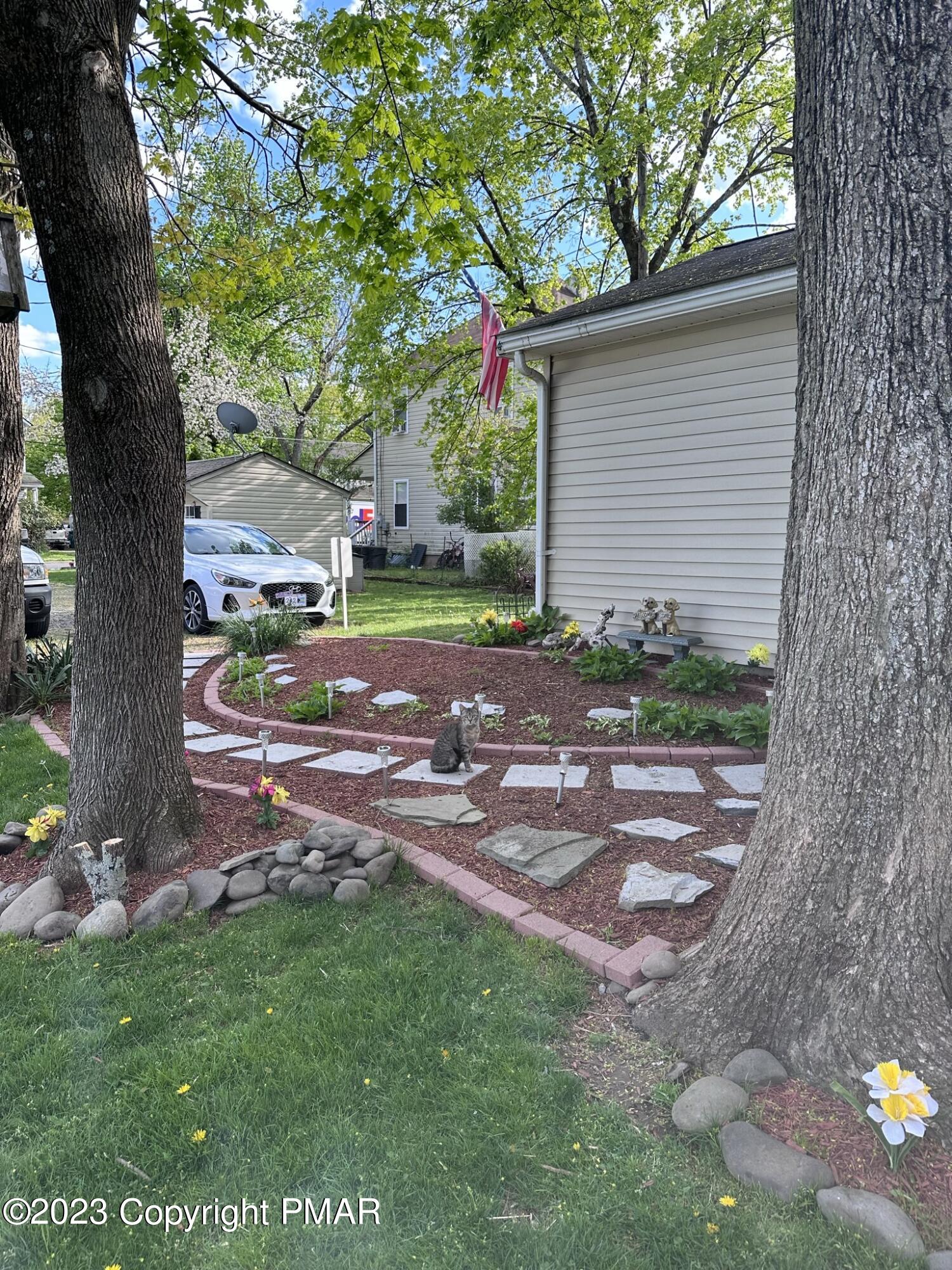 328 Brookside Avenue