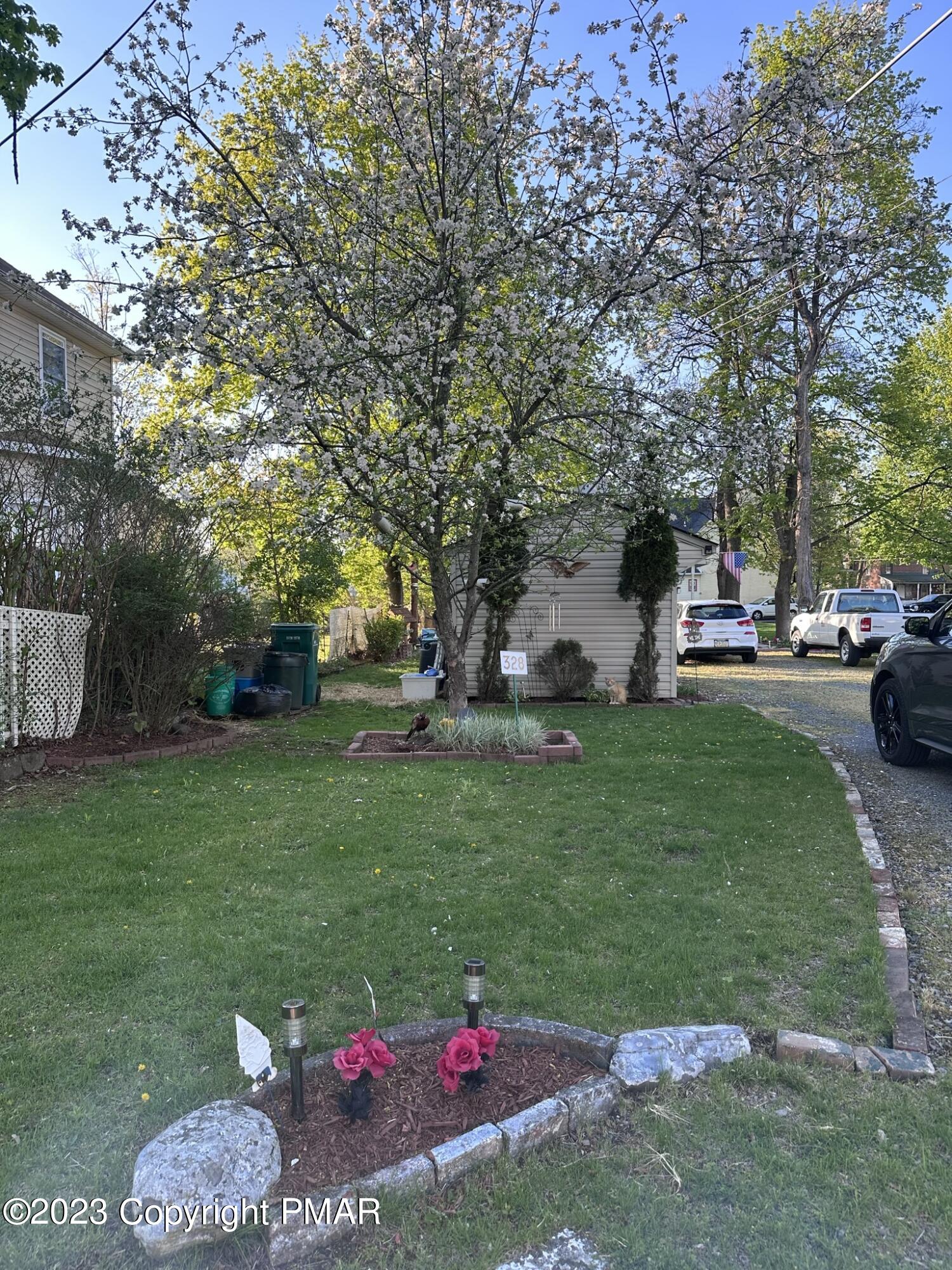 328 Brookside Avenue