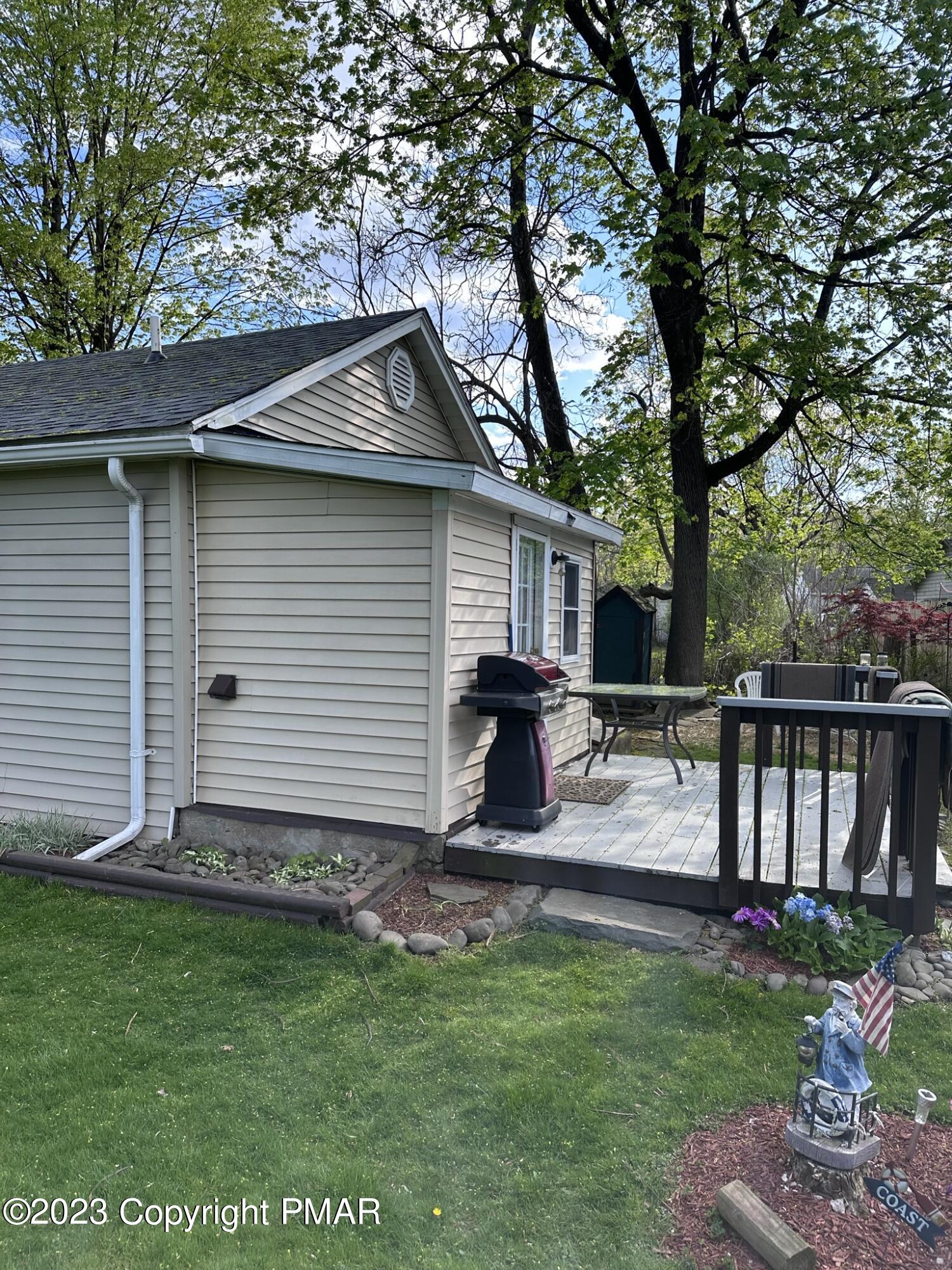 328 Brookside Avenue