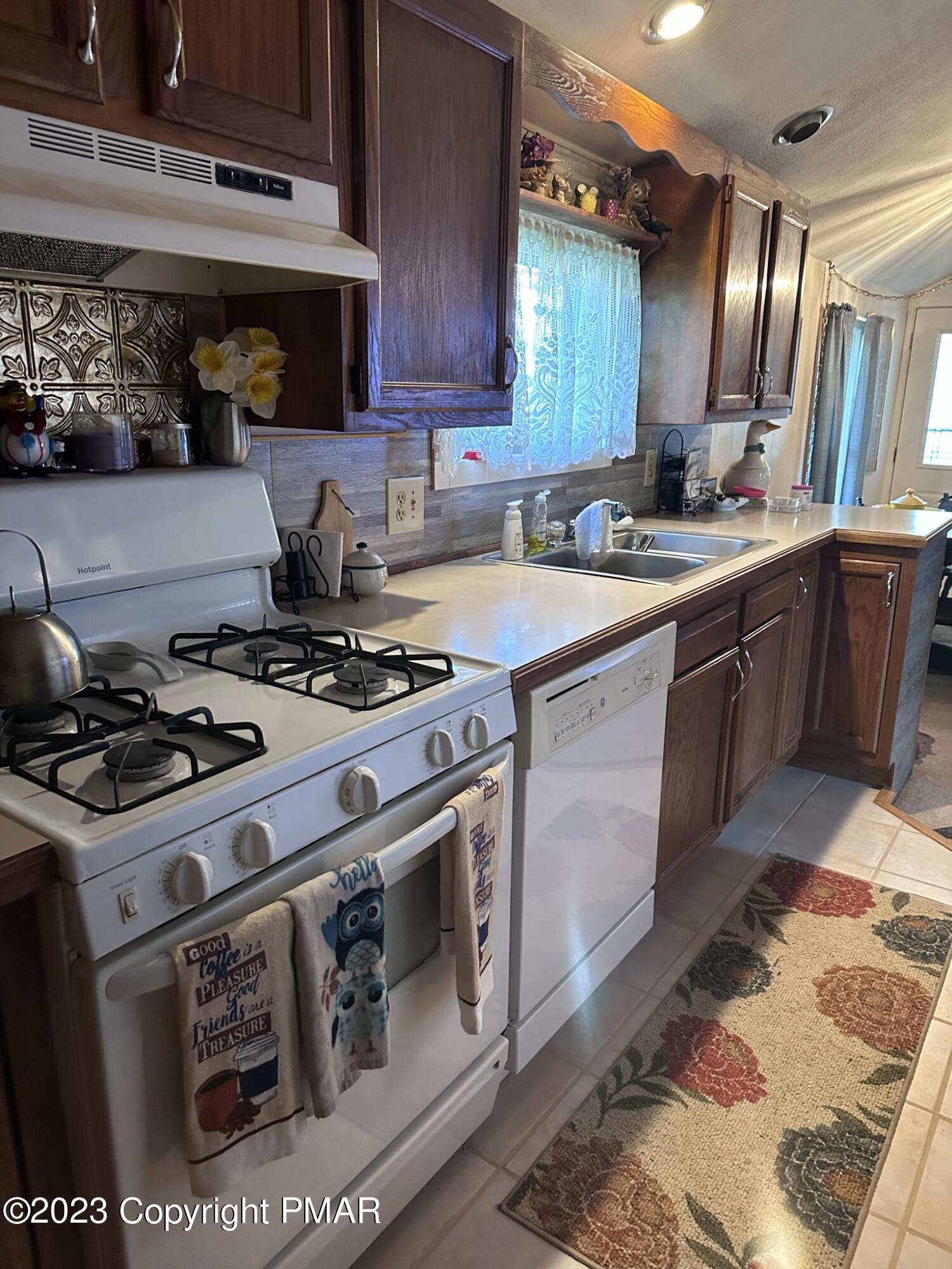 328 Brookside Avenue