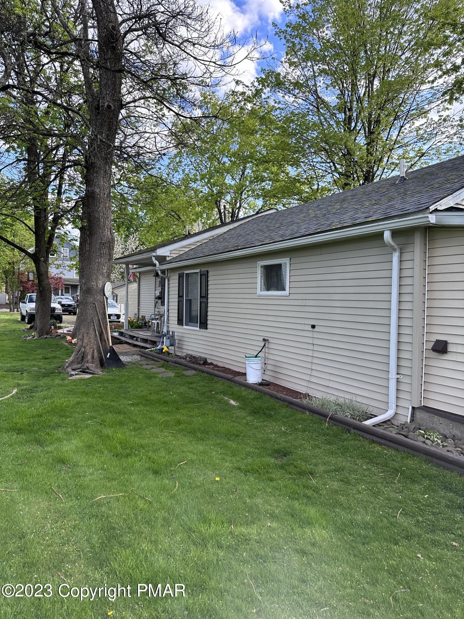 328 Brookside Avenue