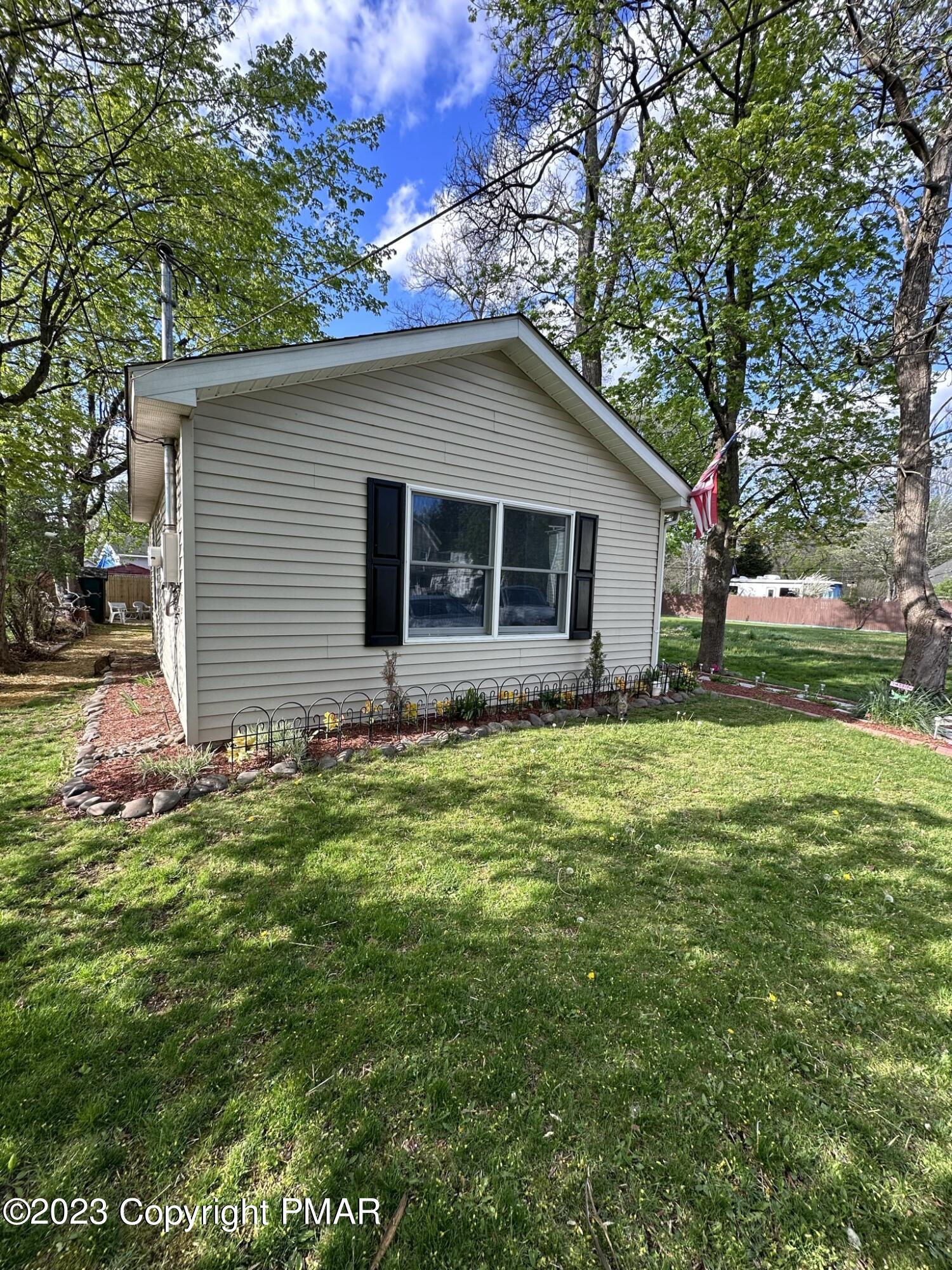 328 Brookside Avenue