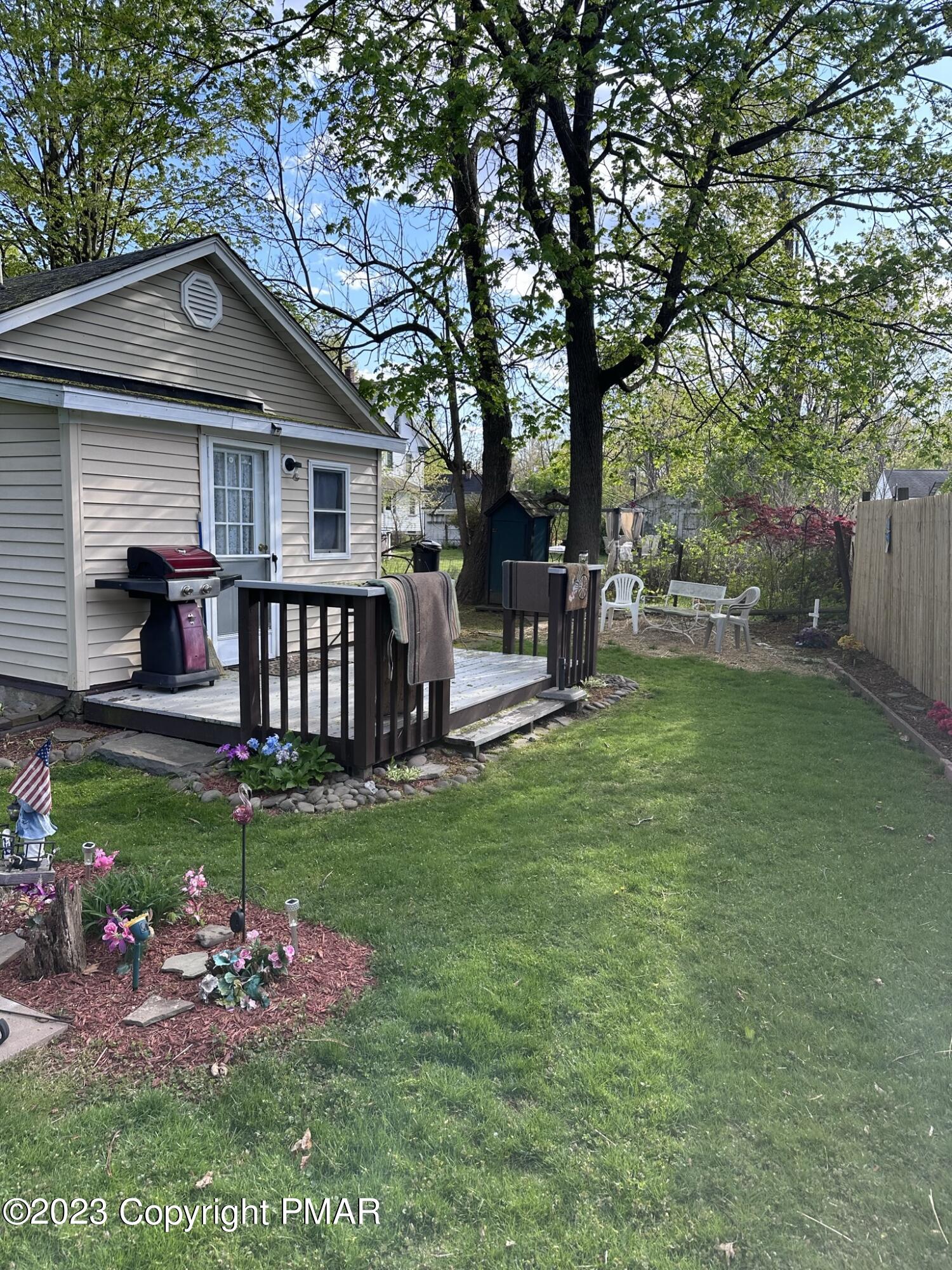 328 Brookside Avenue