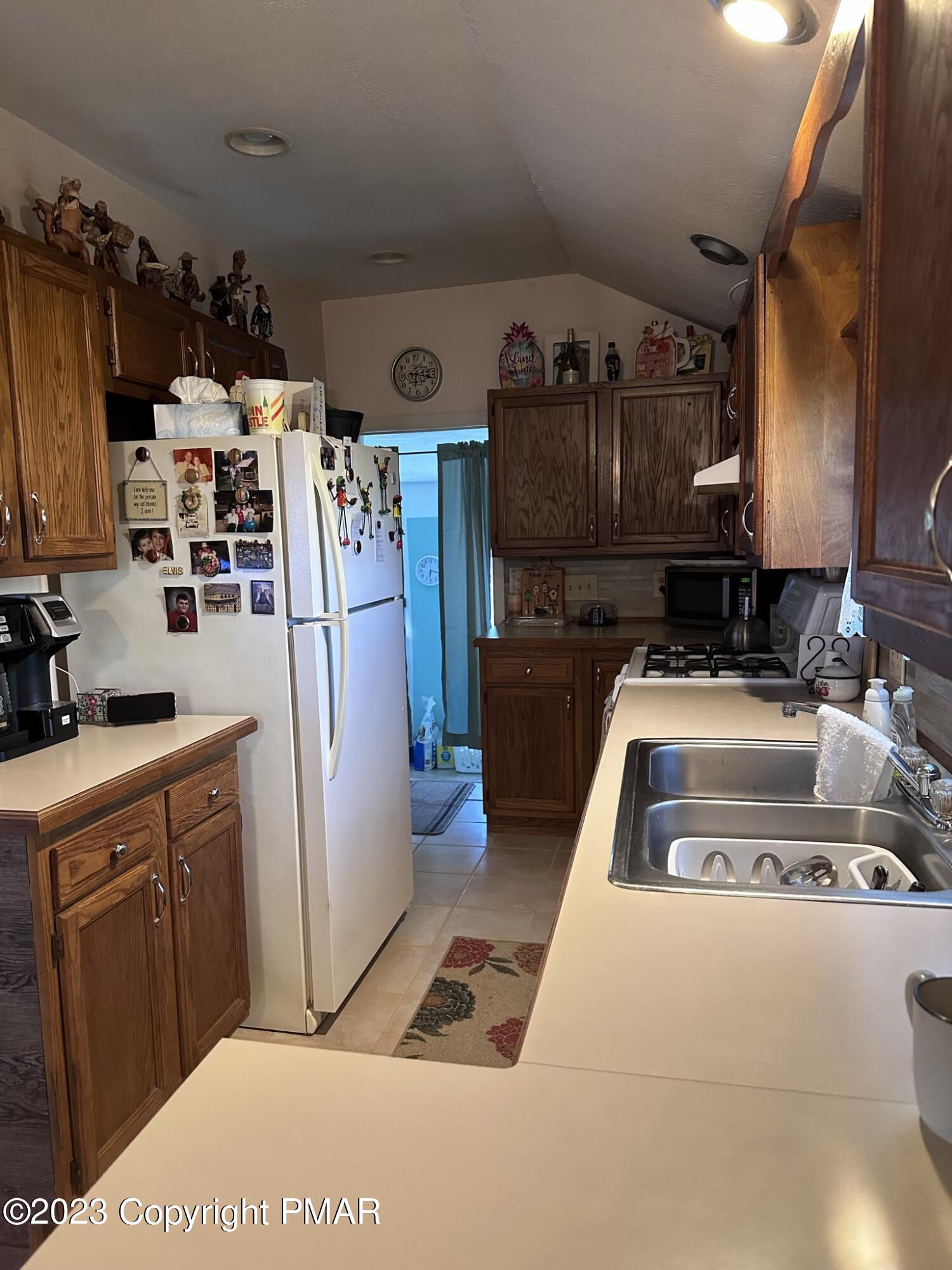 328 Brookside Avenue