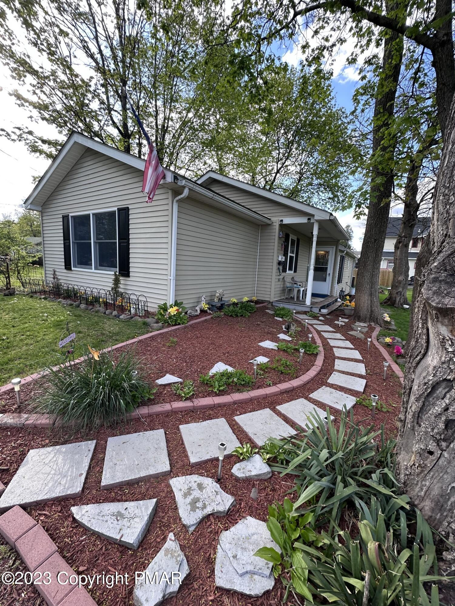 328 Brookside Avenue