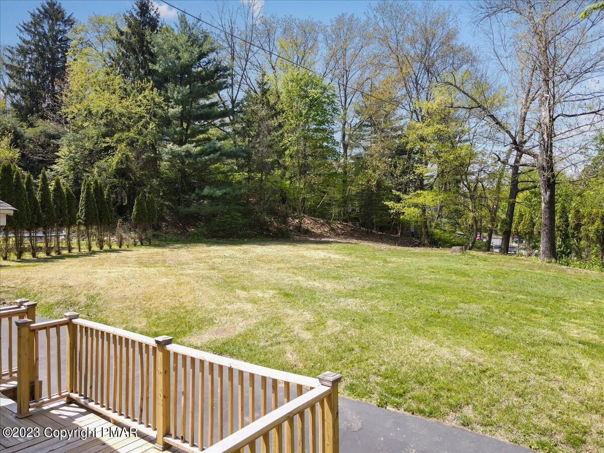 9 Club Court