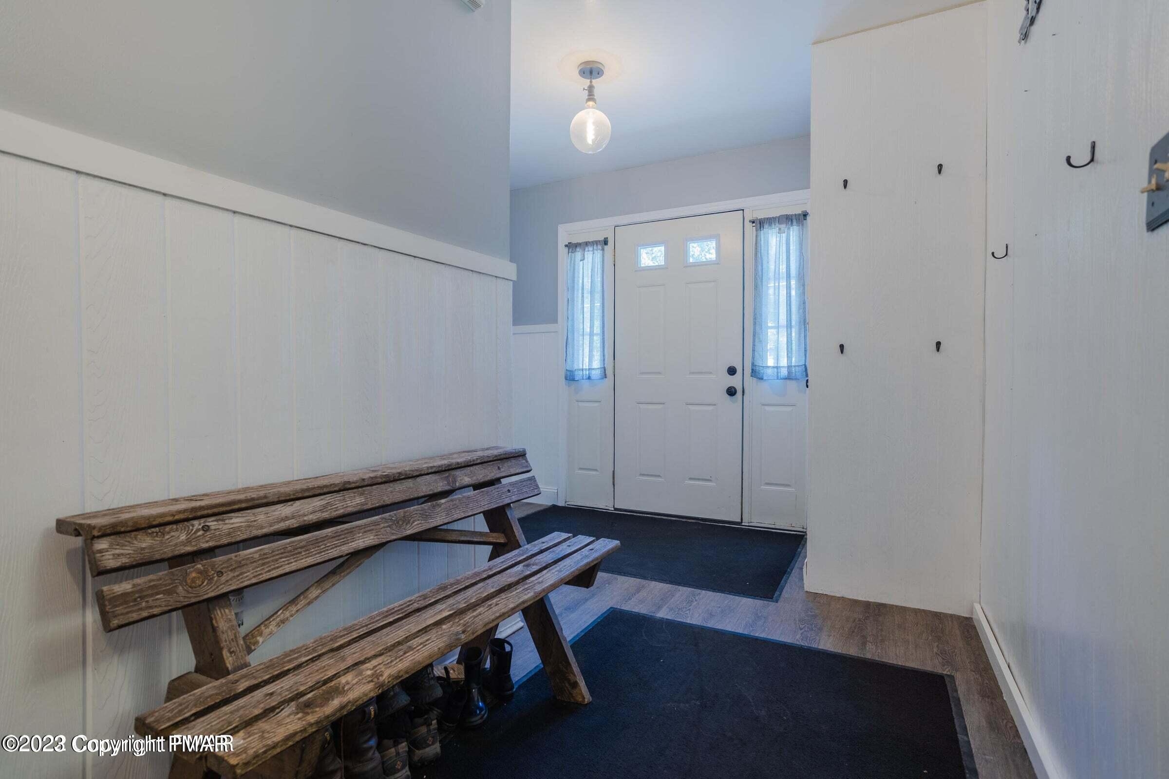 6123 Cumberland Road