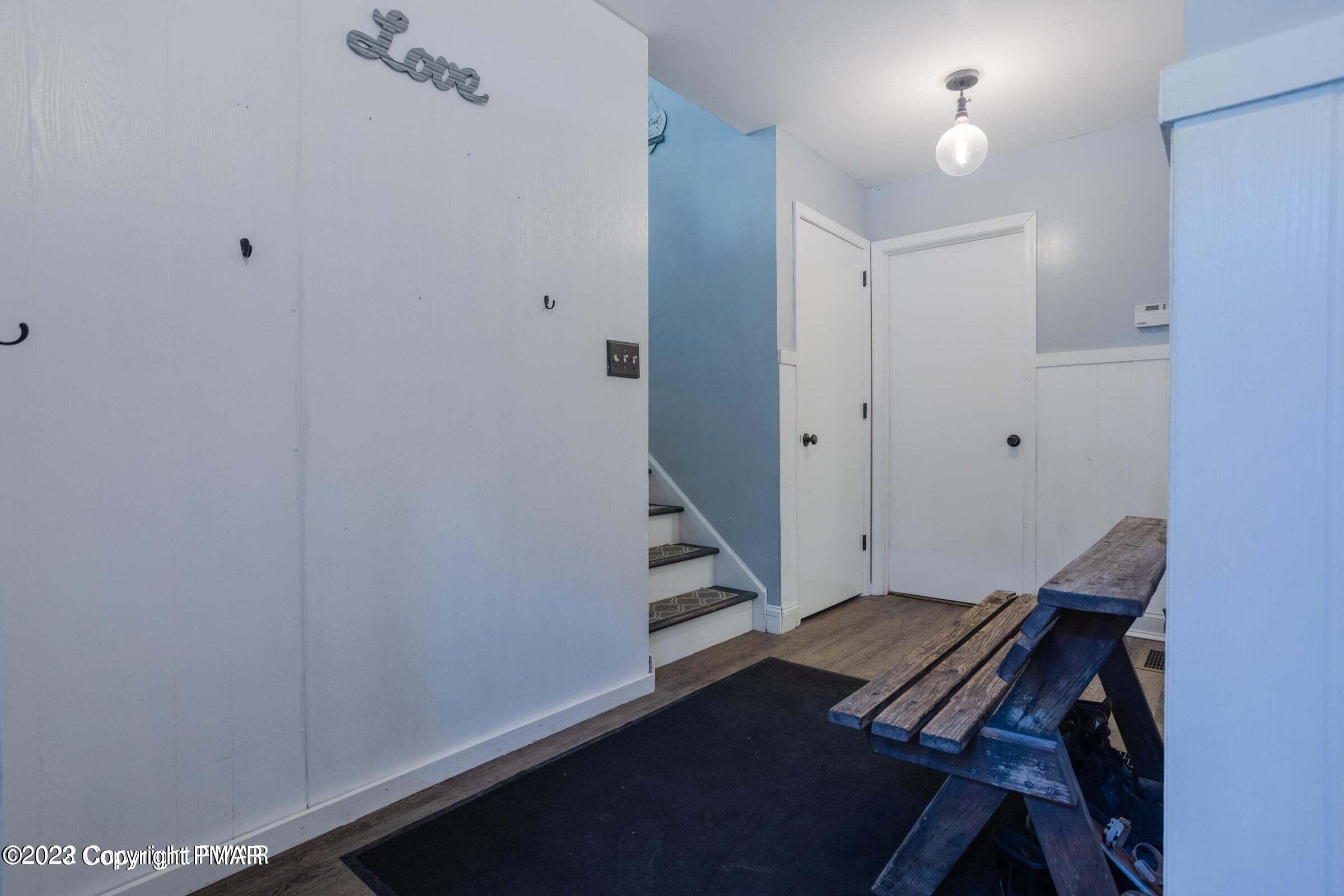 6123 Cumberland Road