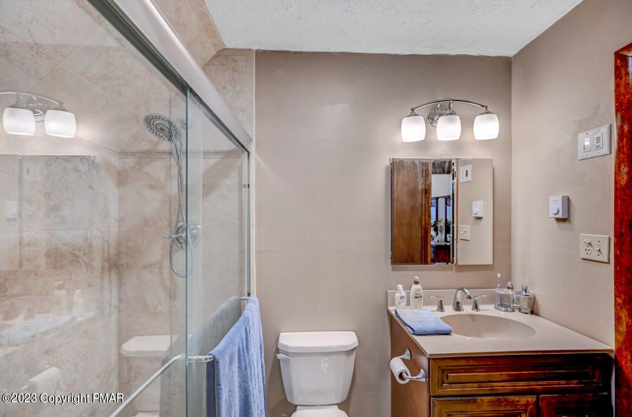 5626 Woodland Avenue