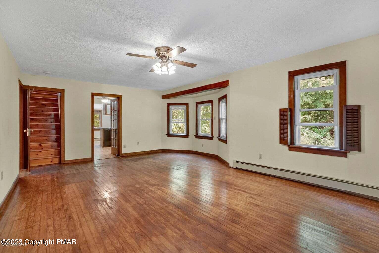 112 Wheat Lane