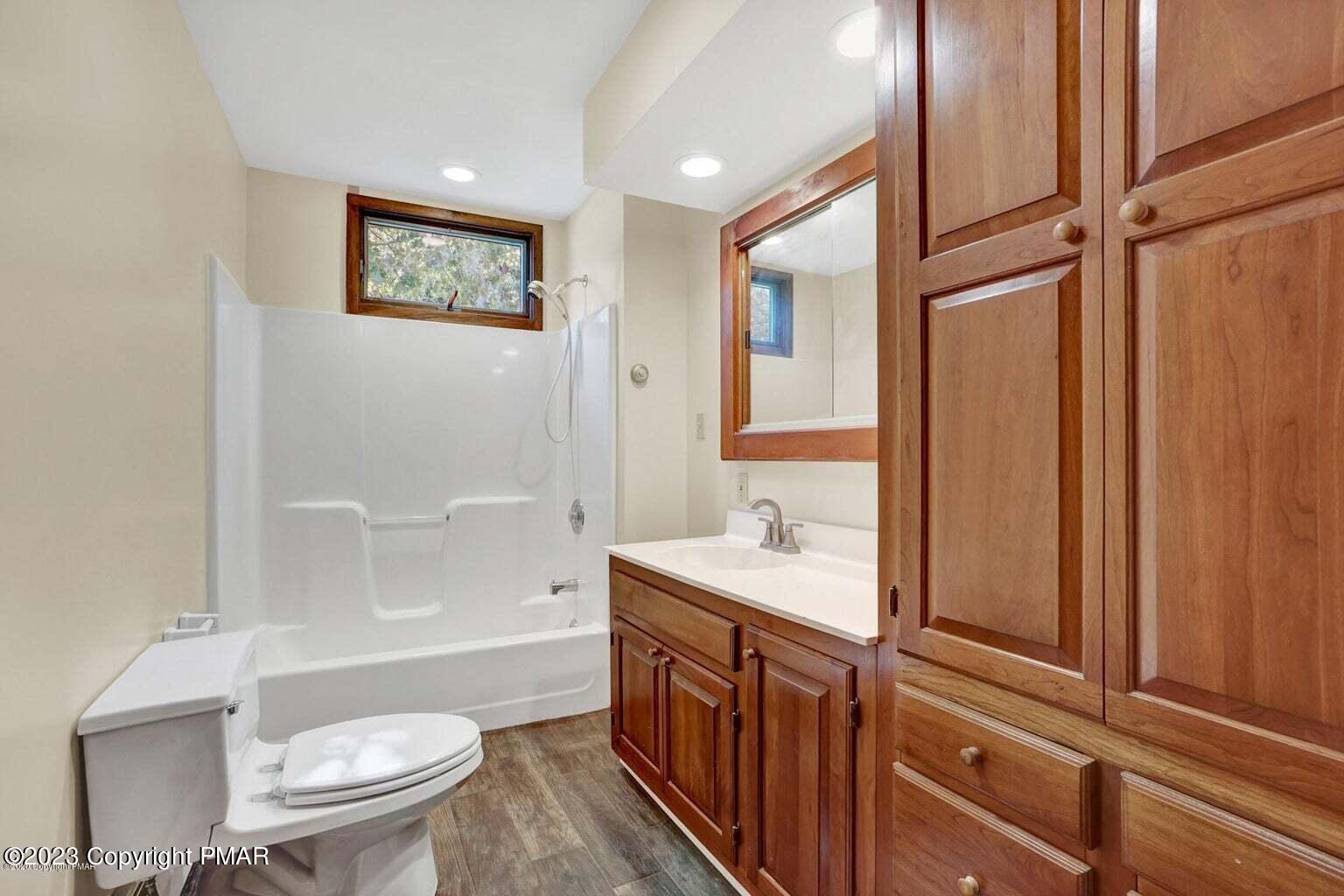 112 Wheat Lane