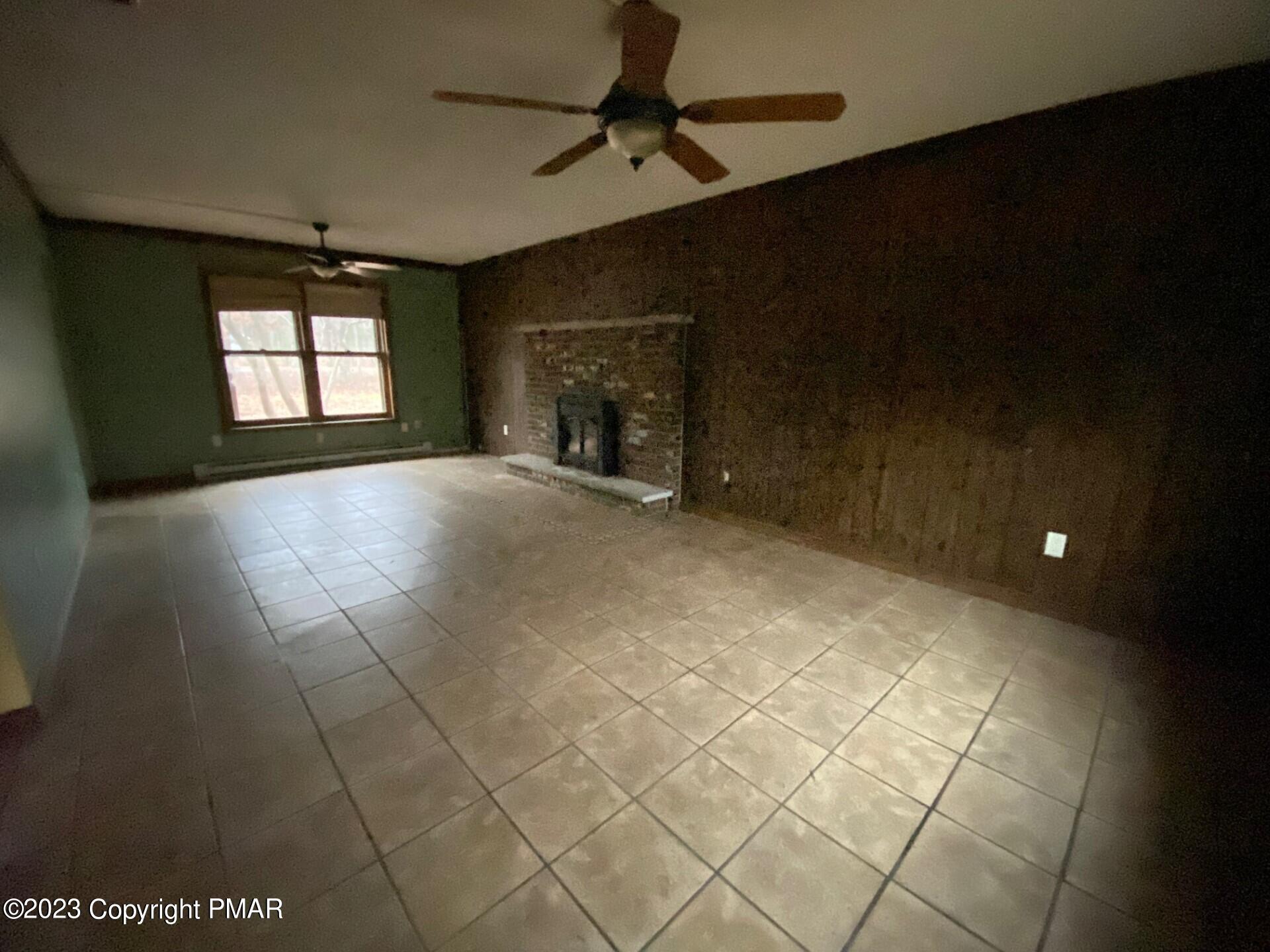 263 Blackthorn Drive