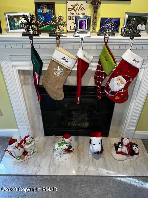 220 Hawthorne Village