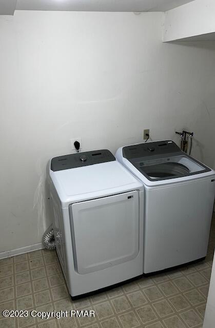 220 Hawthorne Village