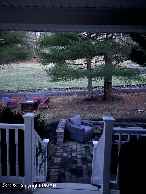 220 Hawthorne Village