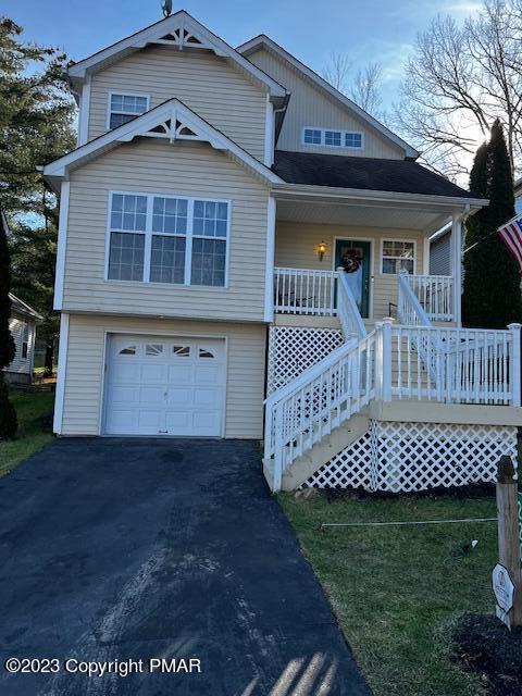 220 Hawthorne Village