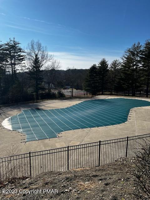 220 Hawthorne Village