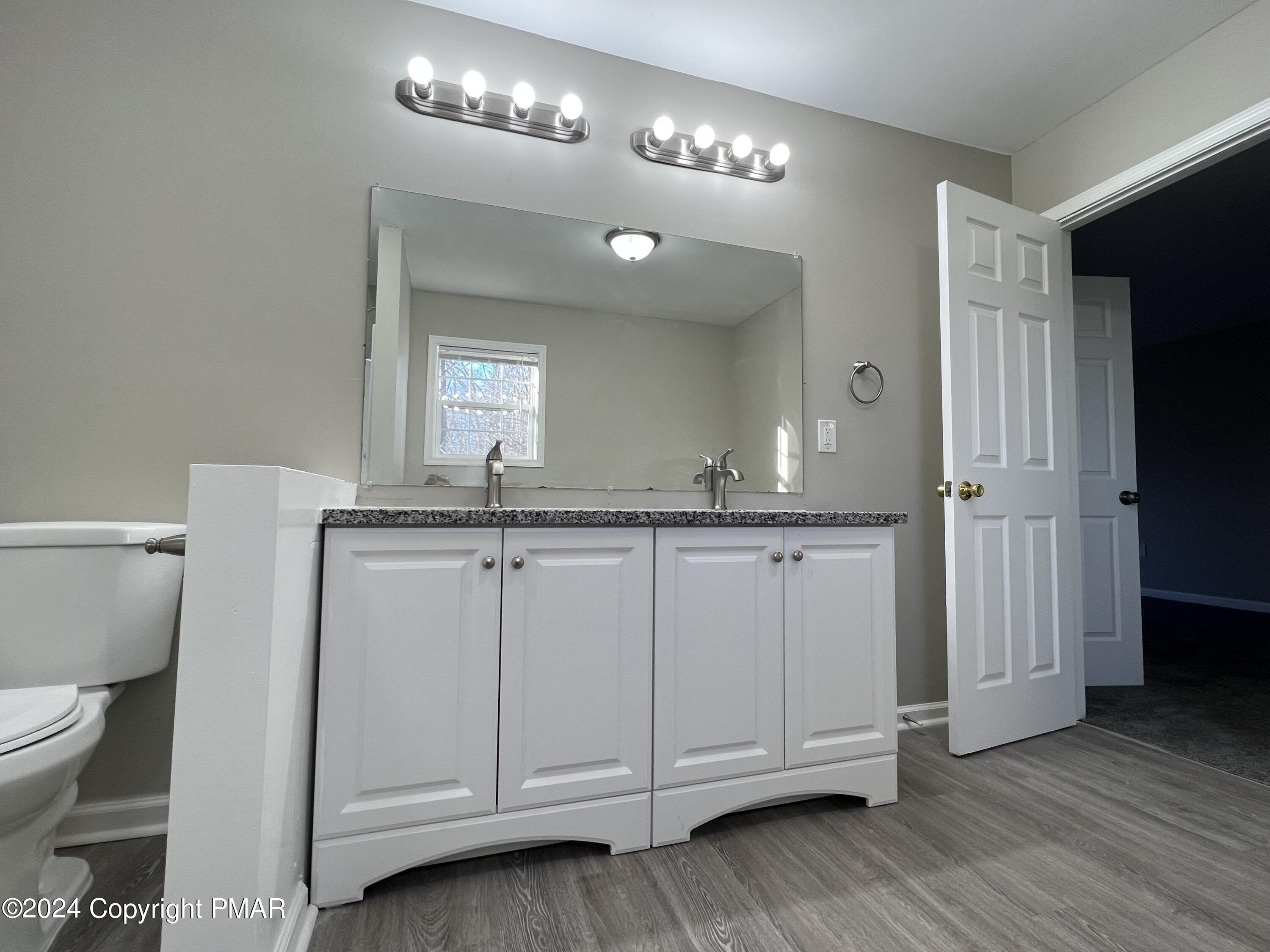 2409 W White Oak Drive