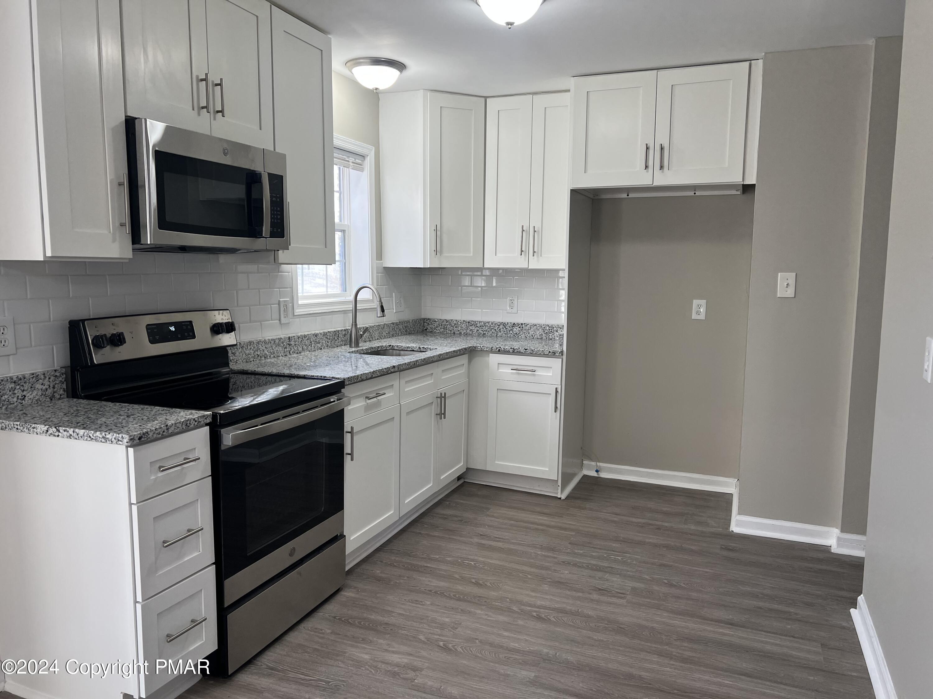 2409 W White Oak Drive