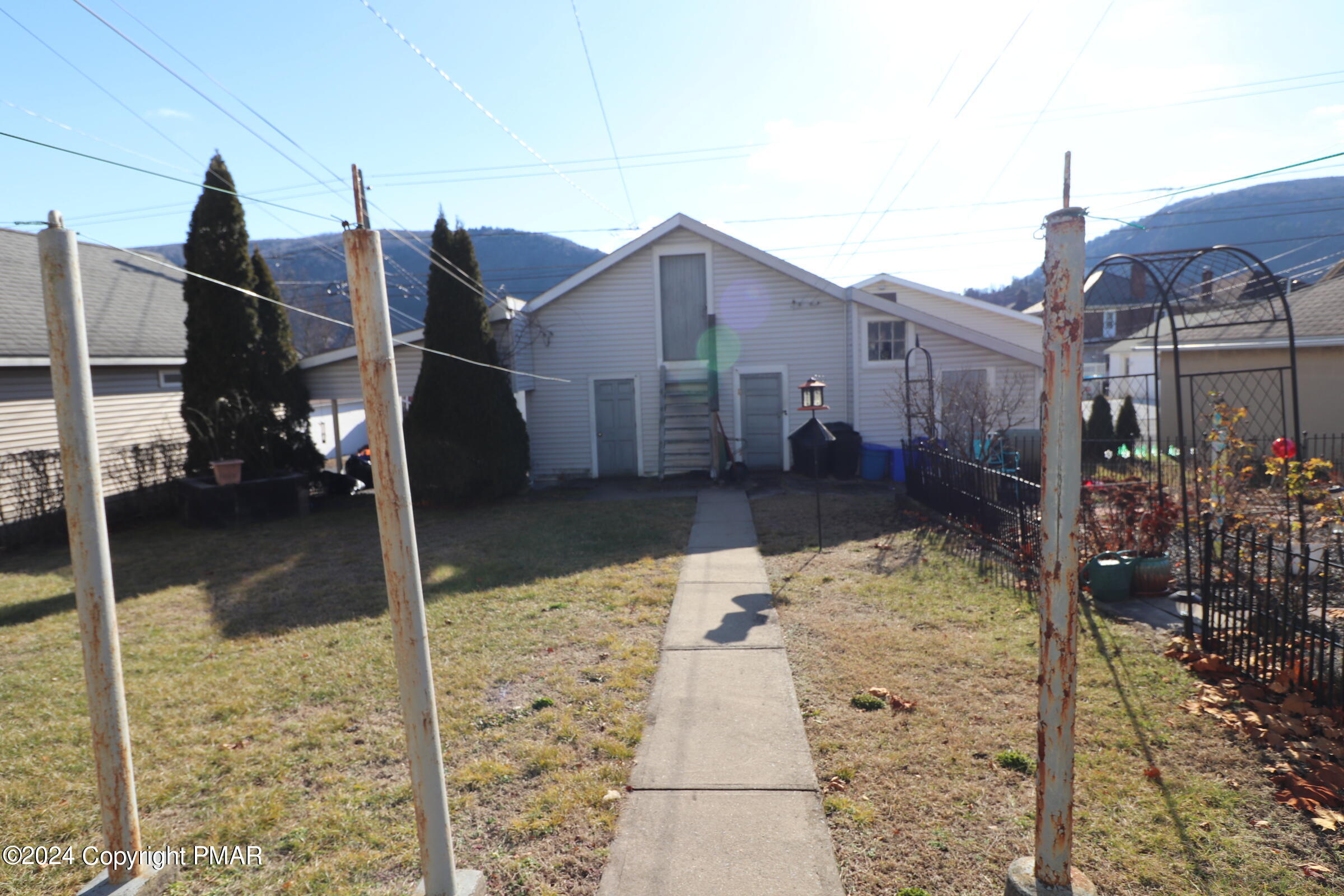 136 Lafayette Avenue