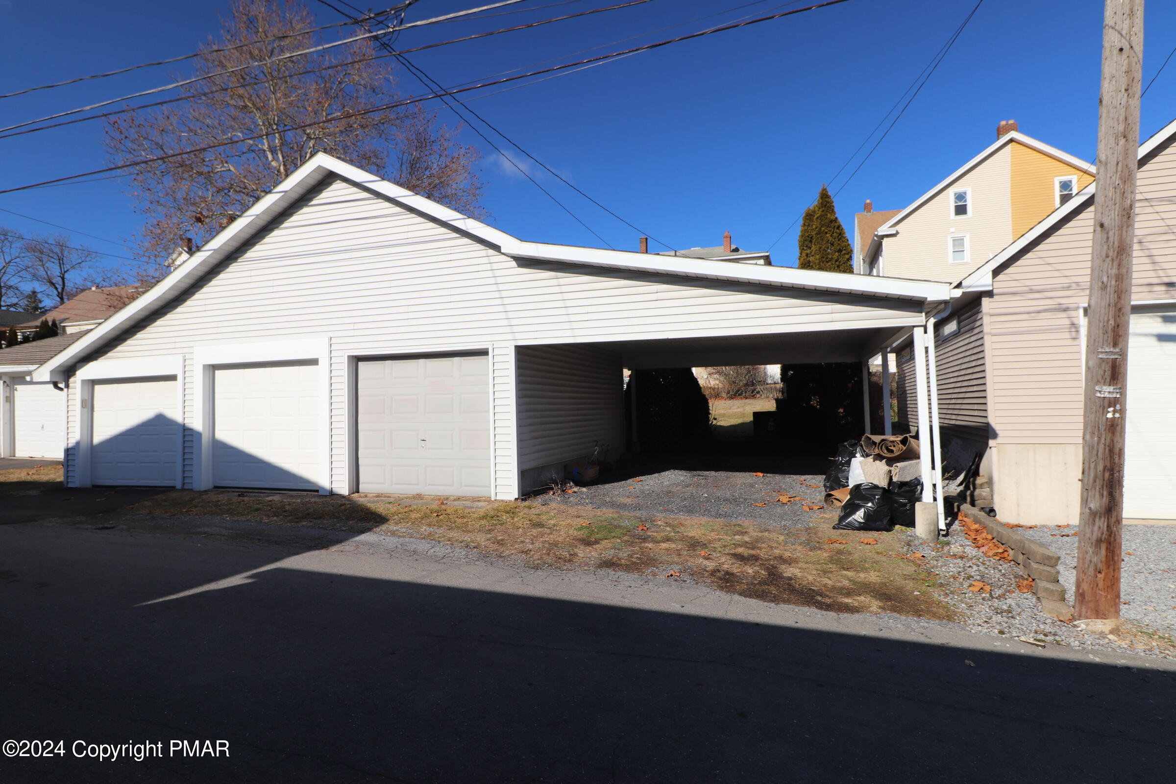 136 Lafayette Avenue