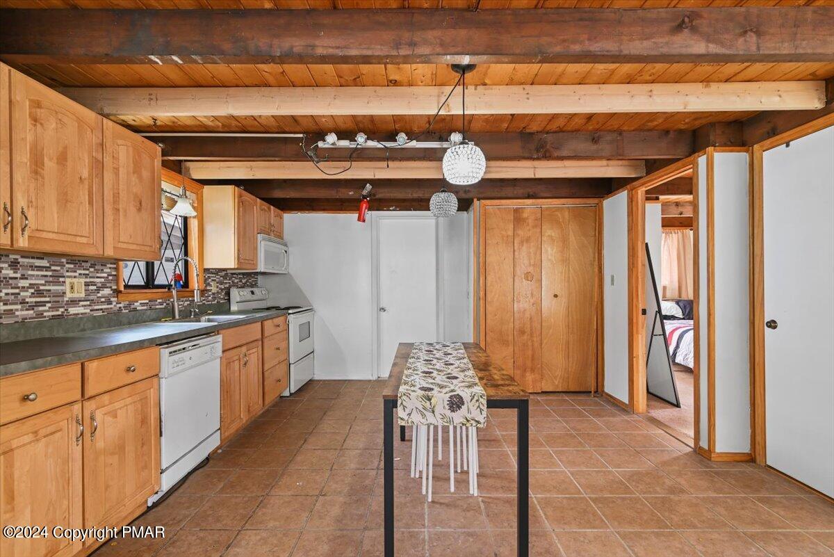 1468 Waterfront Drive