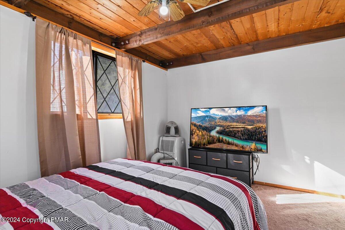 1468 Waterfront Drive