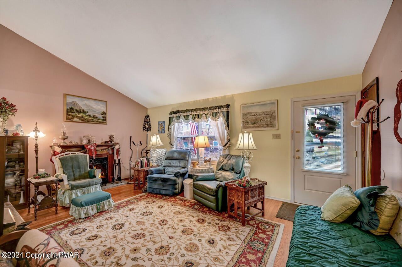 1136 Hunters Woods Drive