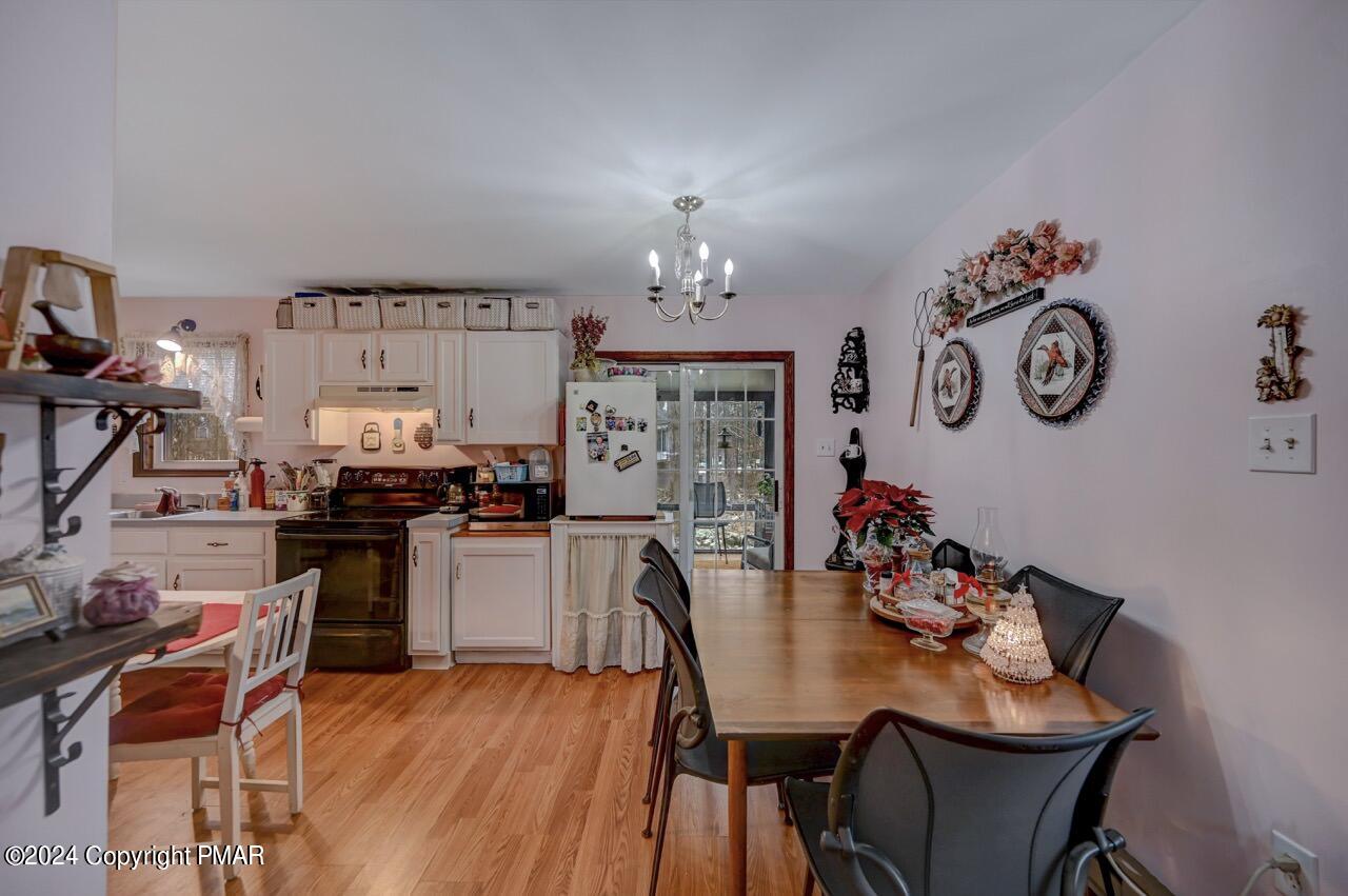 1136 Hunters Woods Drive