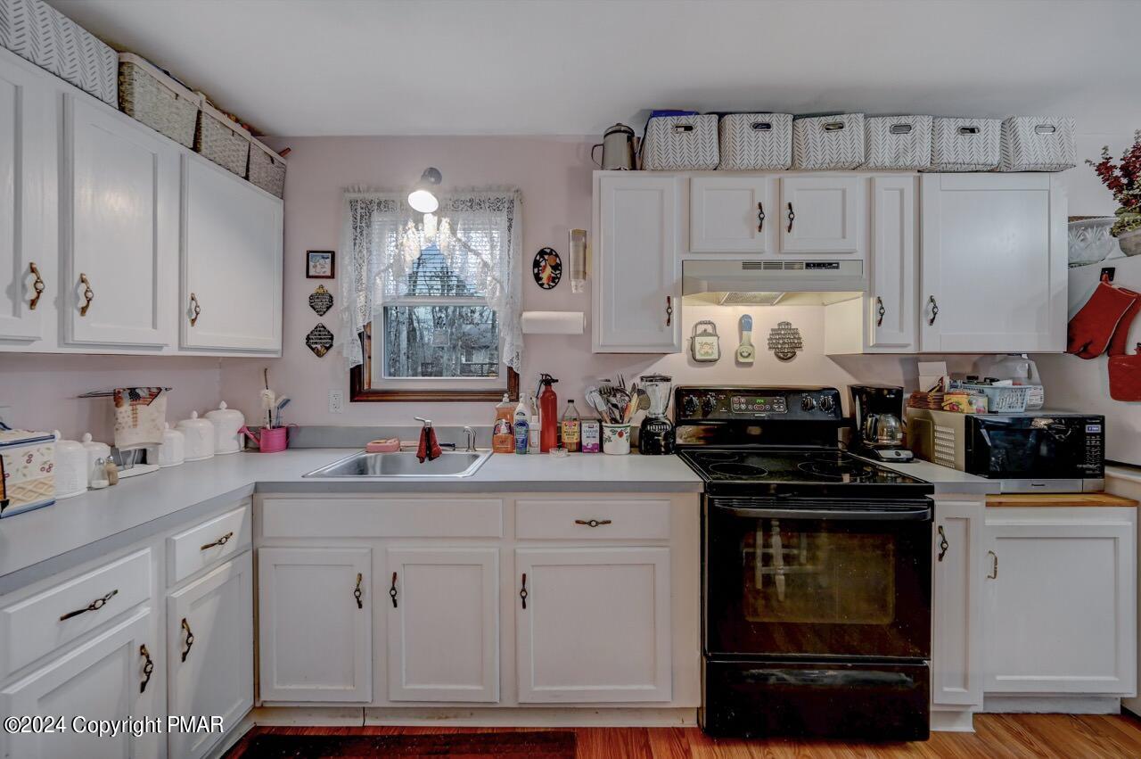 1136 Hunters Woods Drive