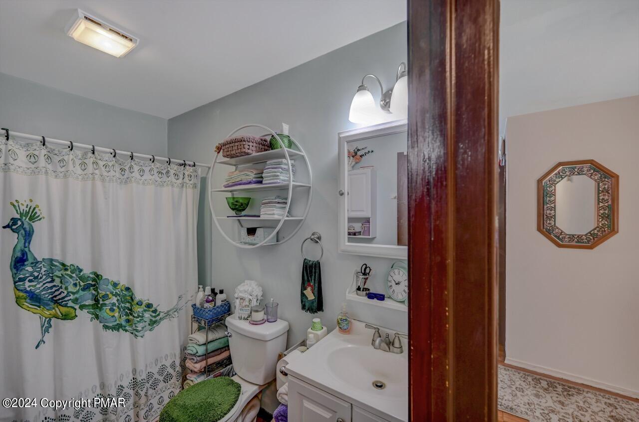 1136 Hunters Woods Drive