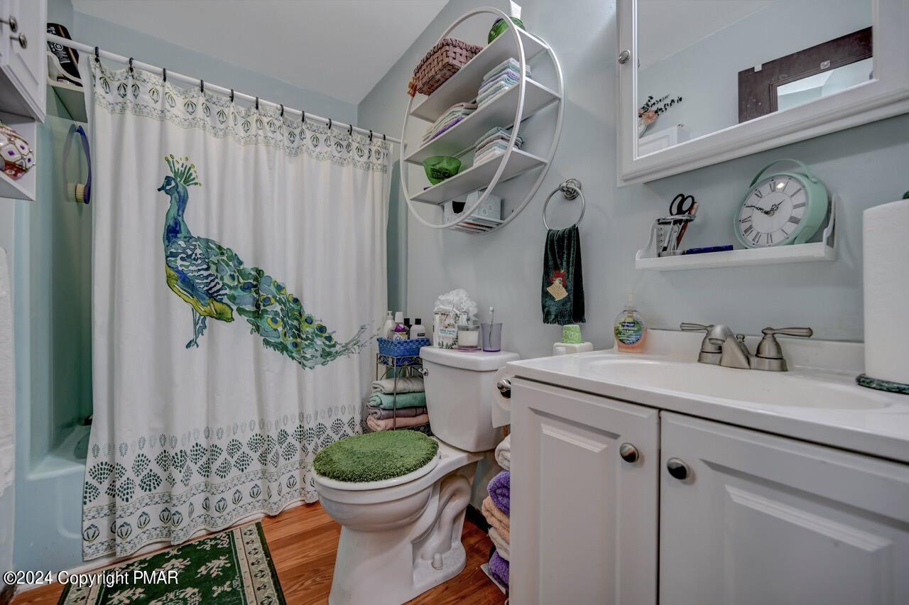 1136 Hunters Woods Drive