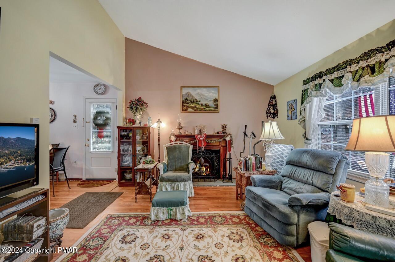 1136 Hunters Woods Drive