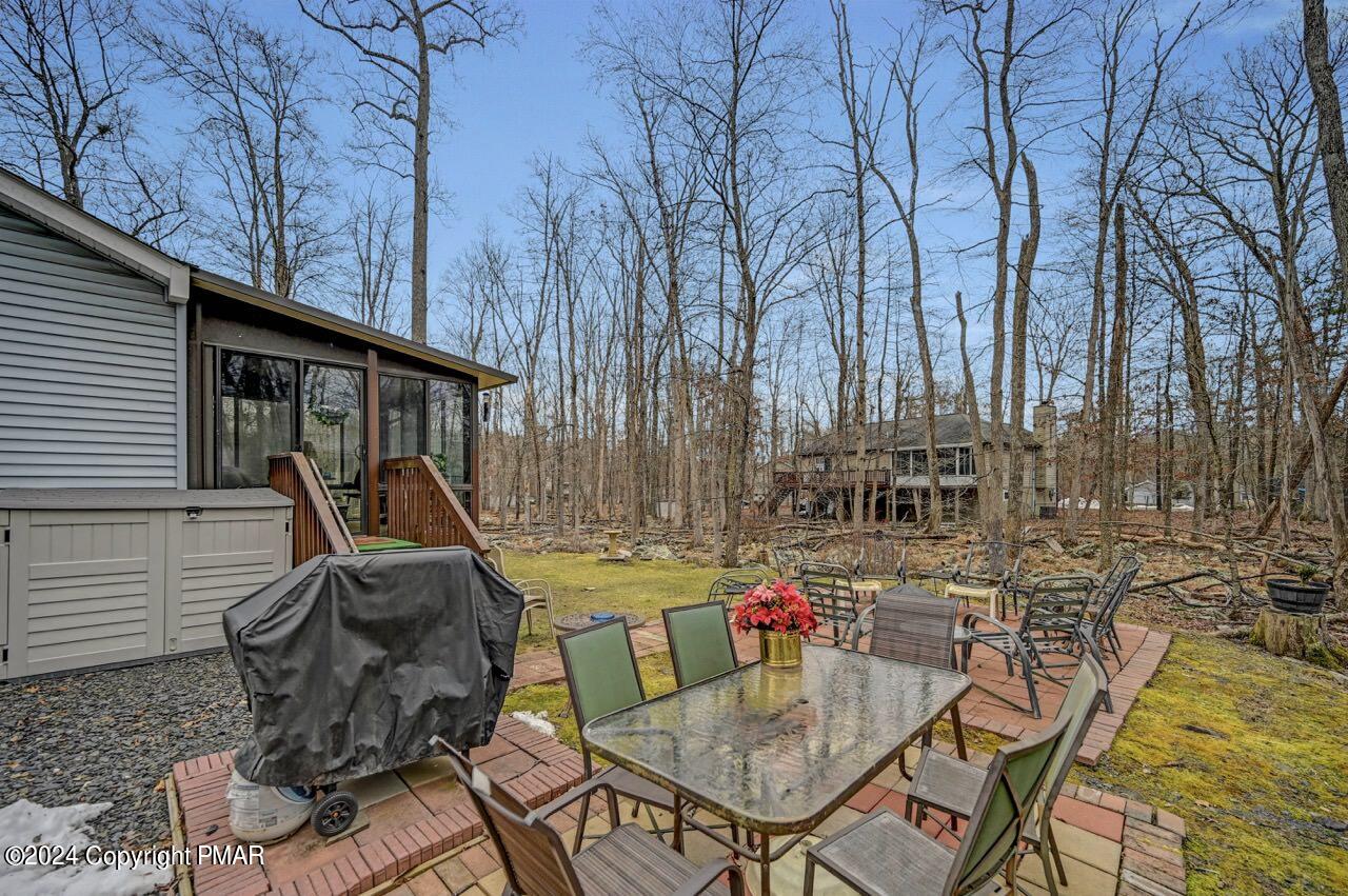 1136 Hunters Woods Drive