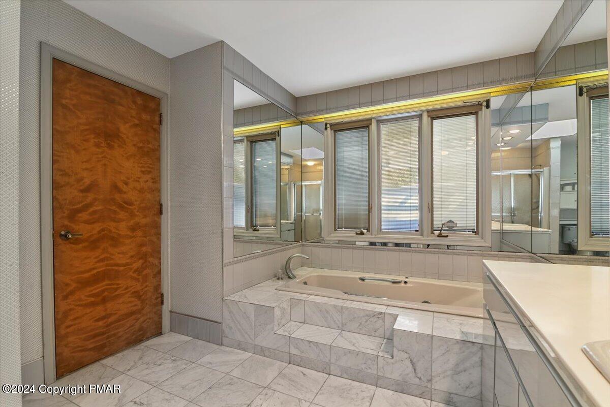 5249 MOUNTAIN VIEW Drive