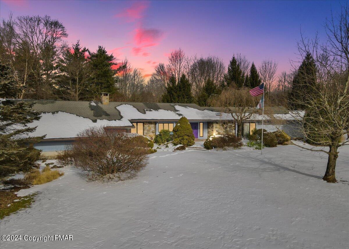5249 MOUNTAIN VIEW Drive