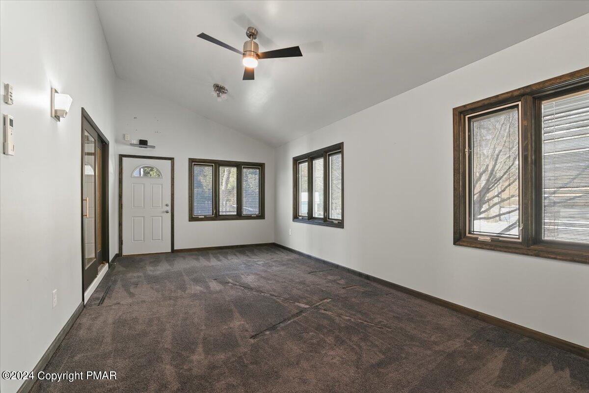 5249 MOUNTAIN VIEW Drive