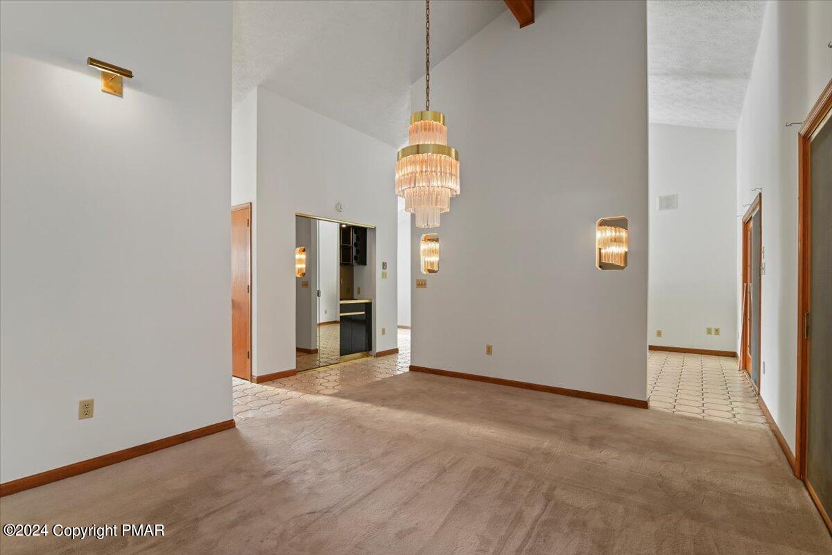 5249 MOUNTAIN VIEW Drive