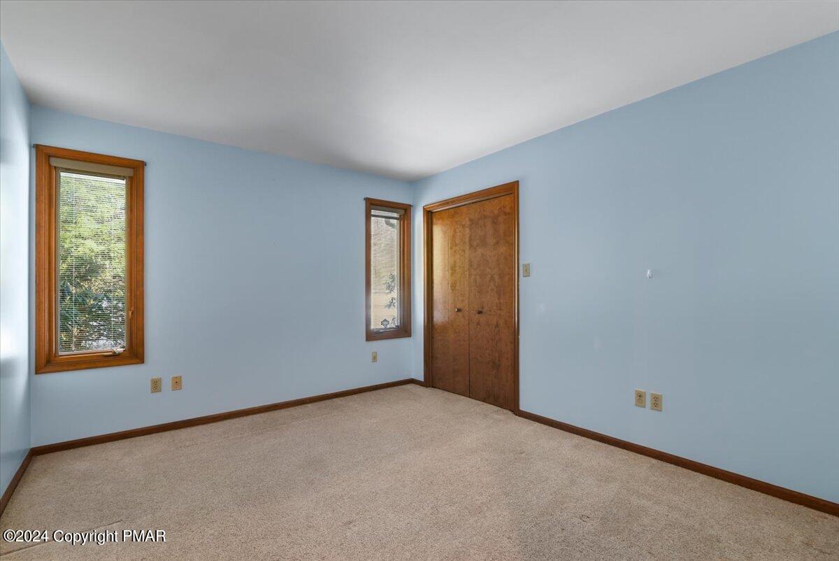 5249 MOUNTAIN VIEW Drive