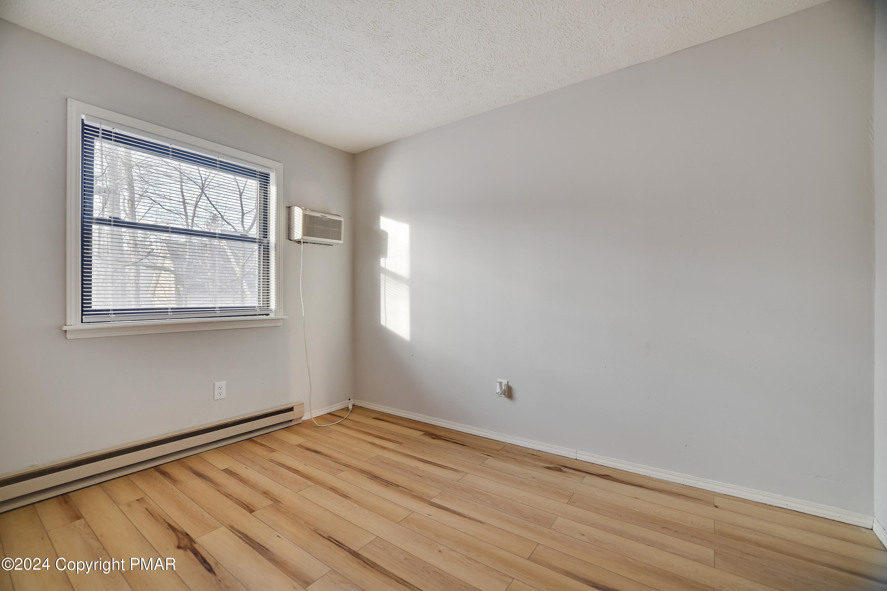 1554 Black Birch Way