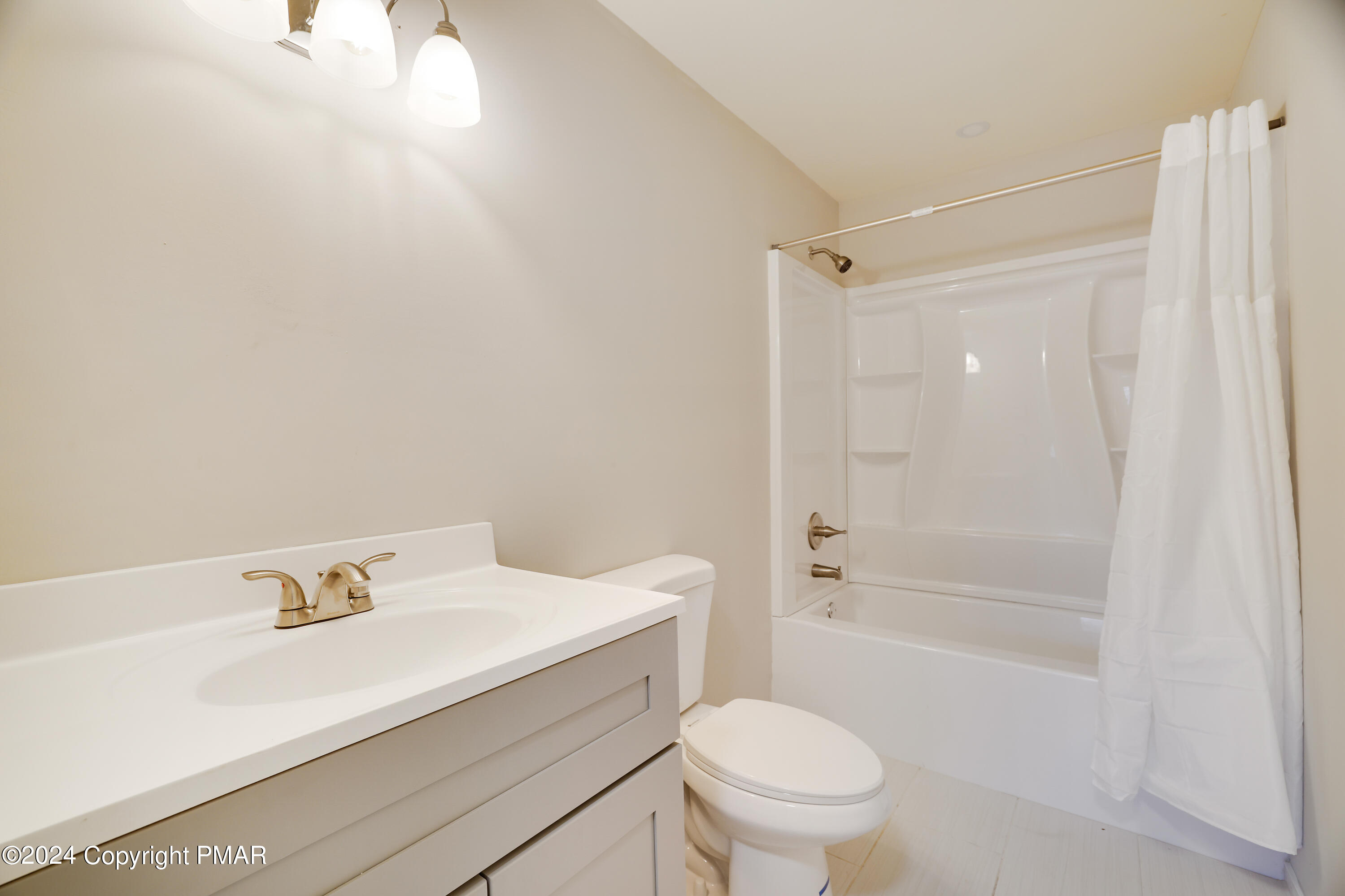 1554 Black Birch Way