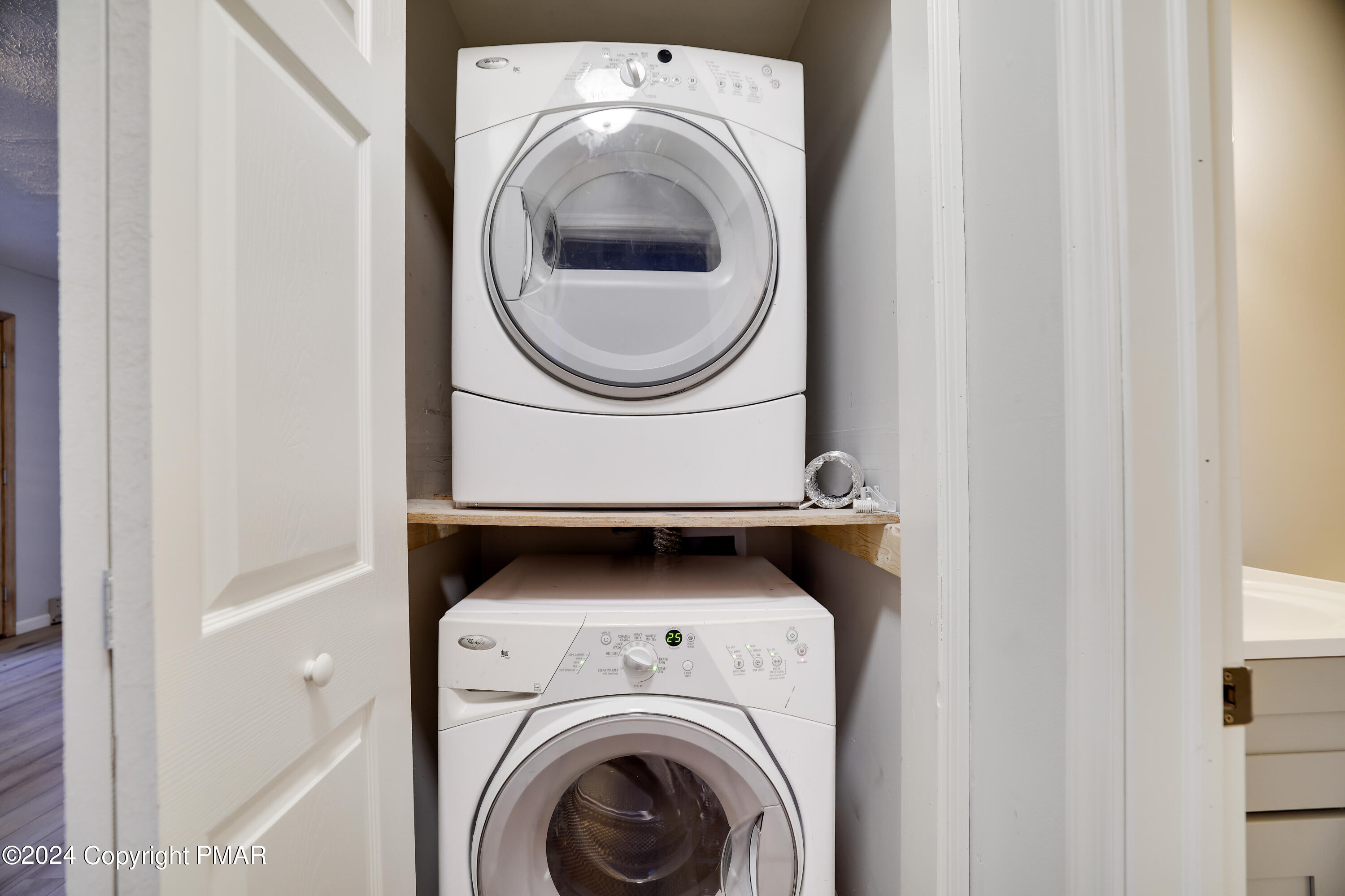 1554 Black Birch Way