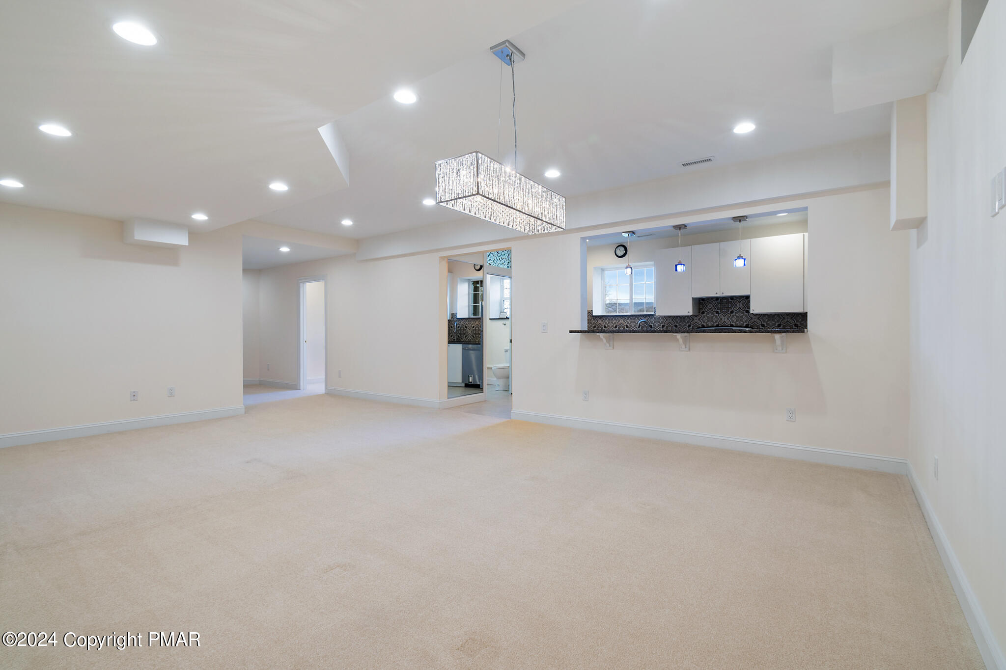 16 Alexandra Circle