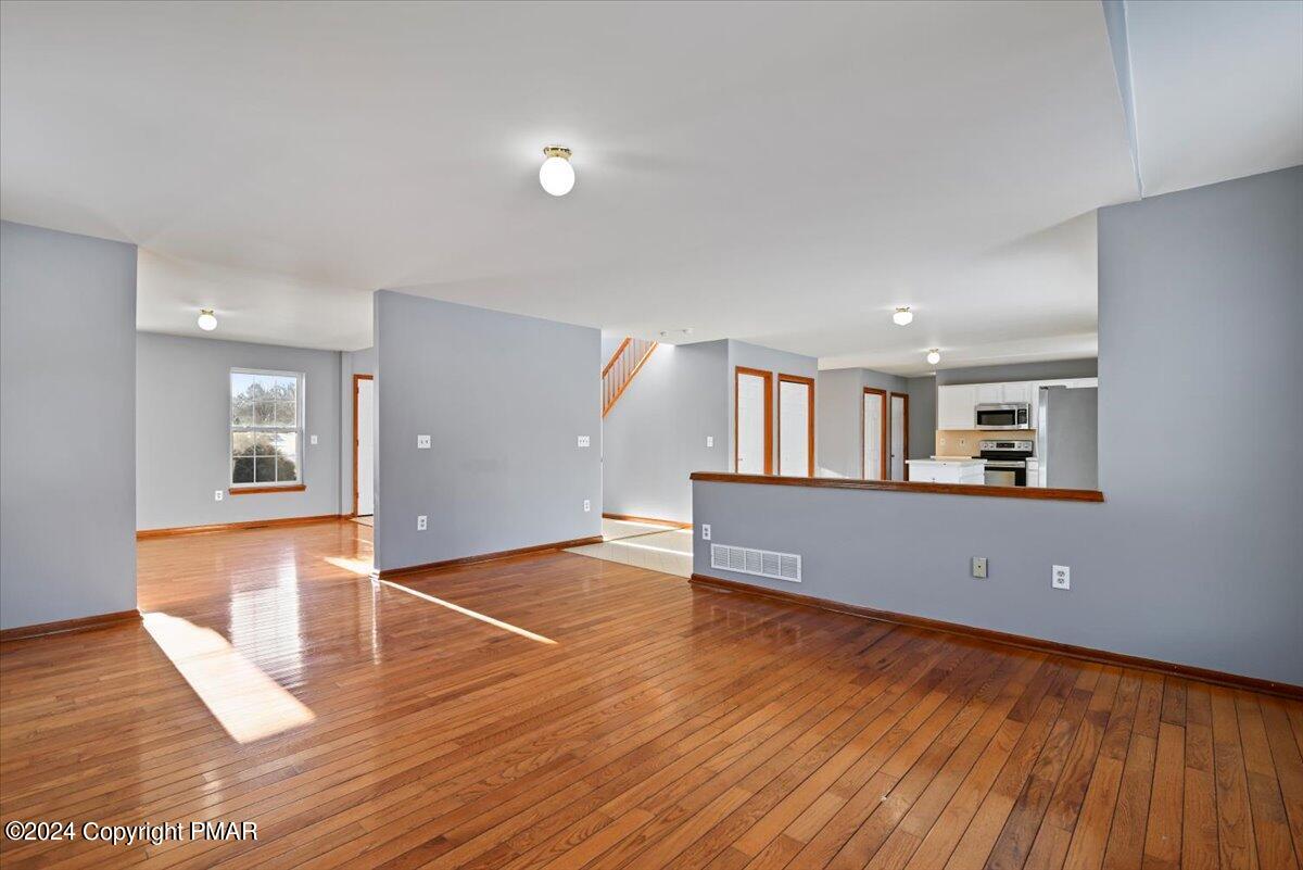 207 Stacia Way