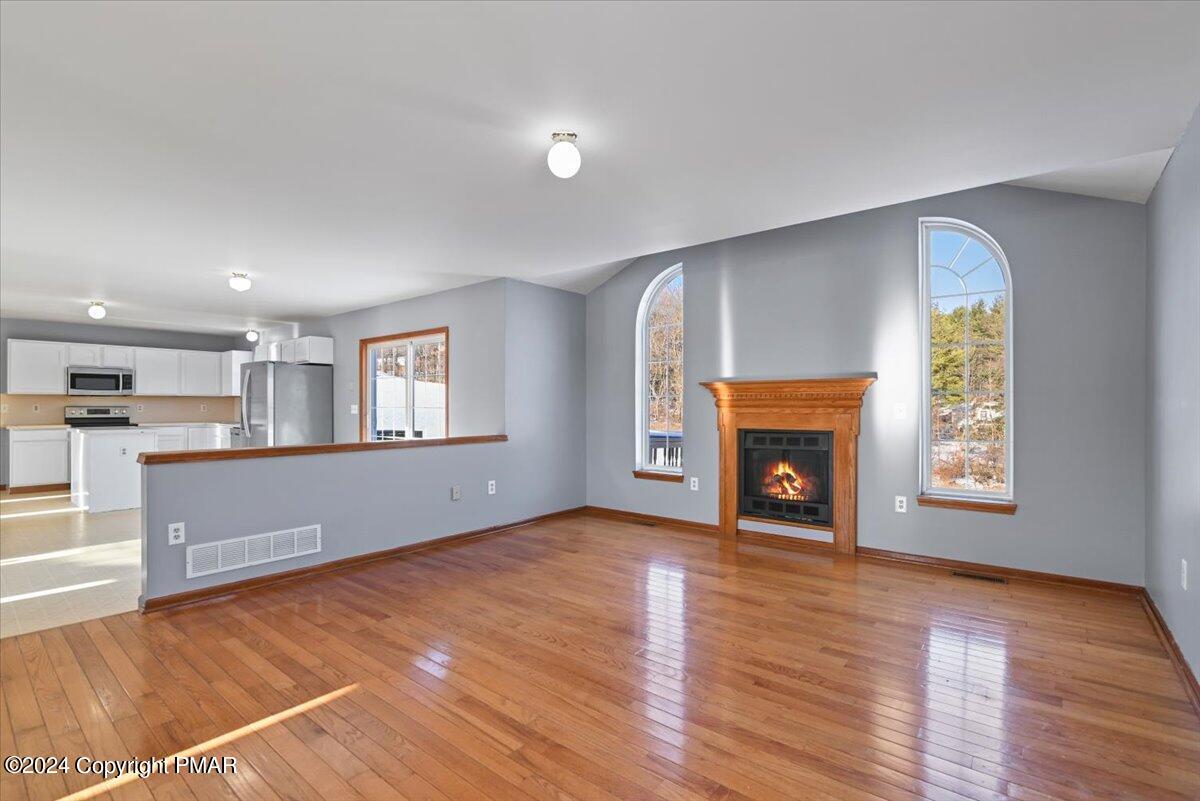 207 Stacia Way