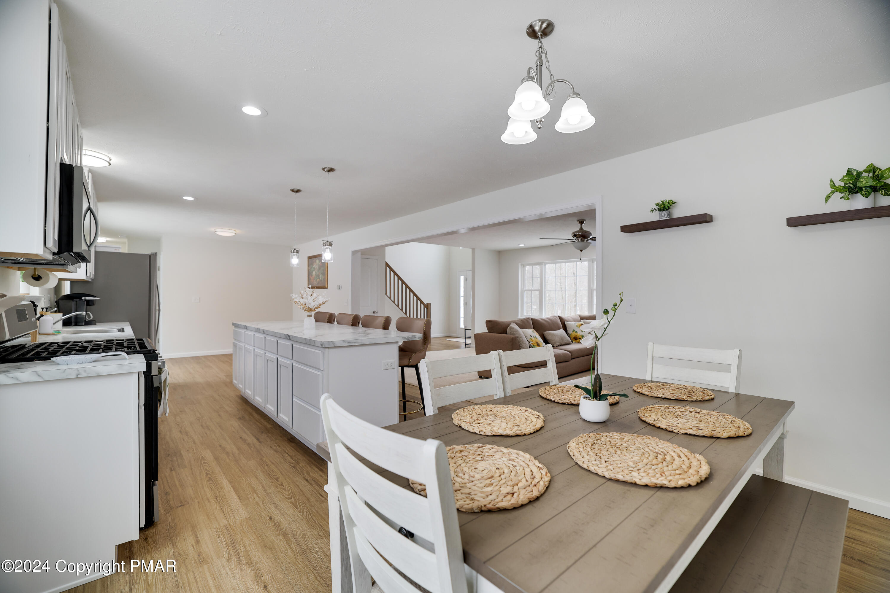 2841 Oak View Lane