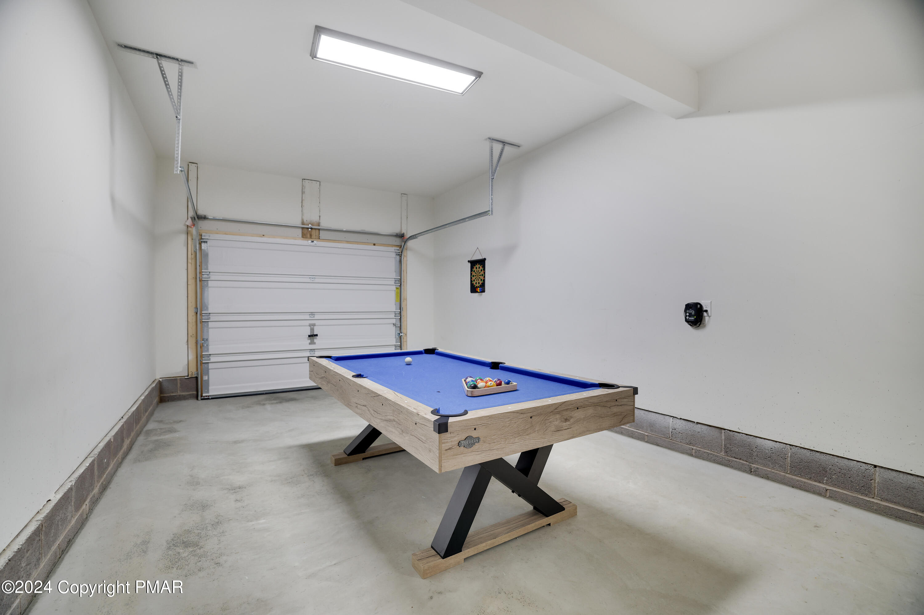 2841 Oak View Lane