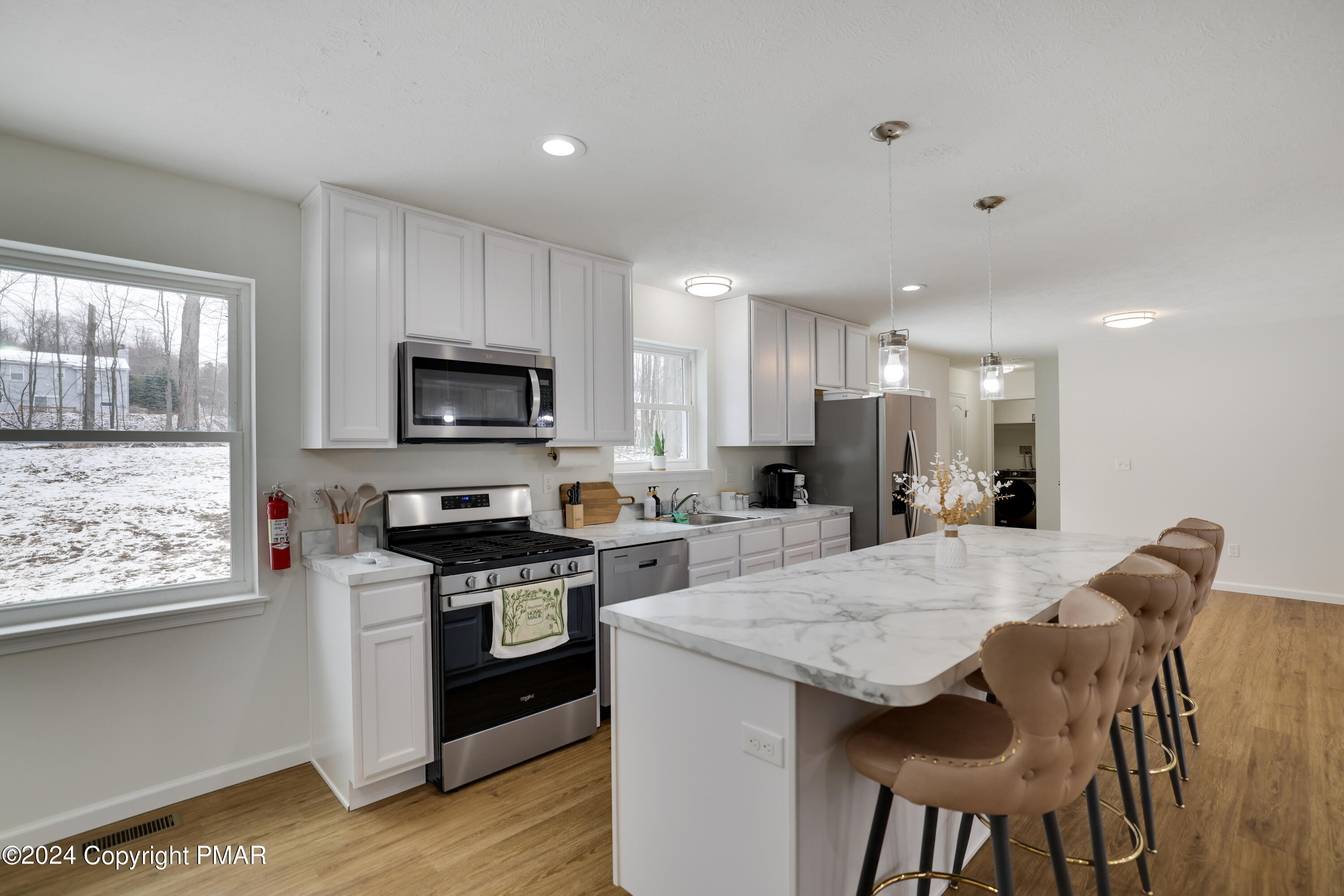 2841 Oak View Lane